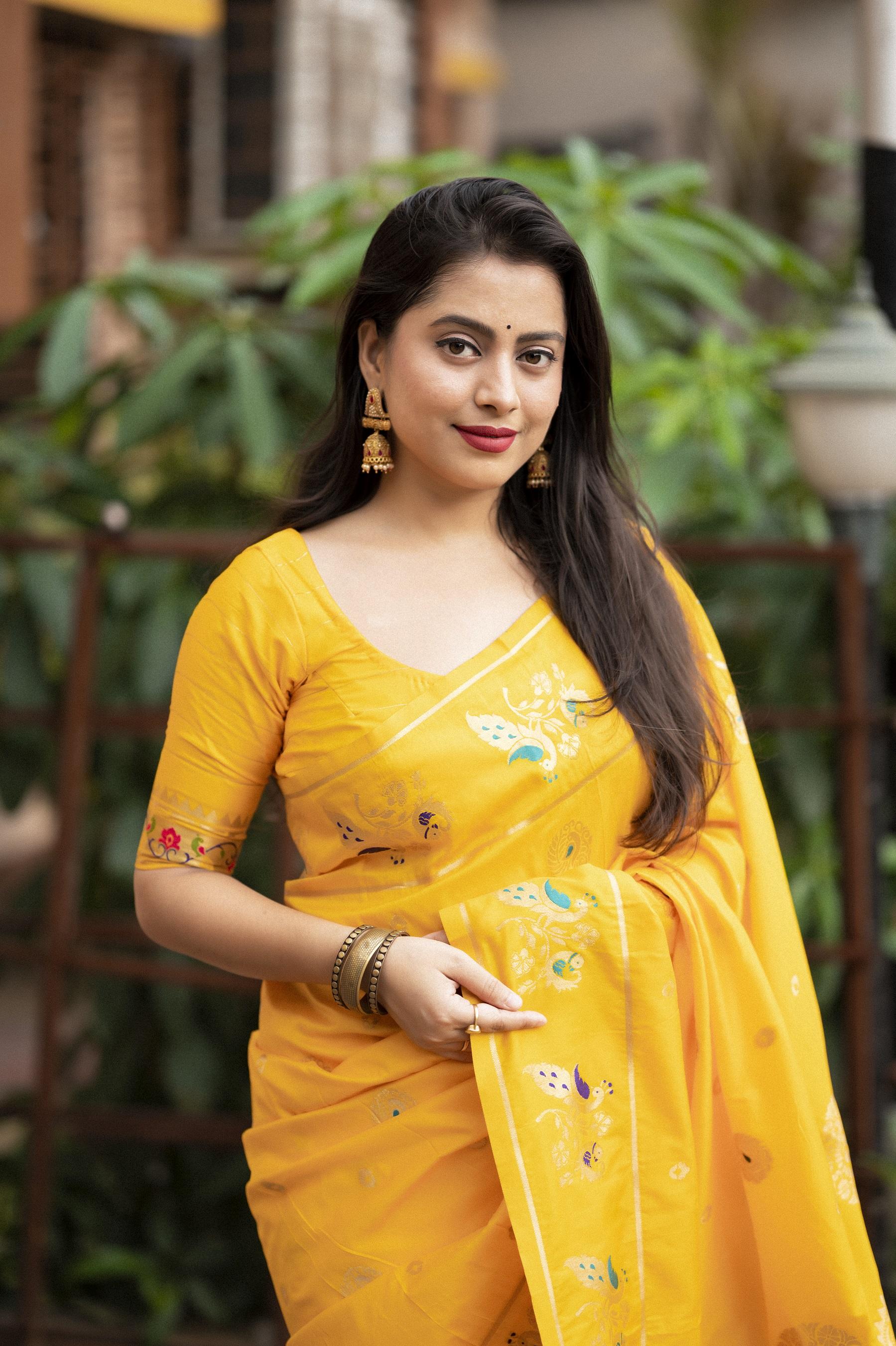 Yellow Pure Silk Saree with Woven Design and Unstitched Blouse