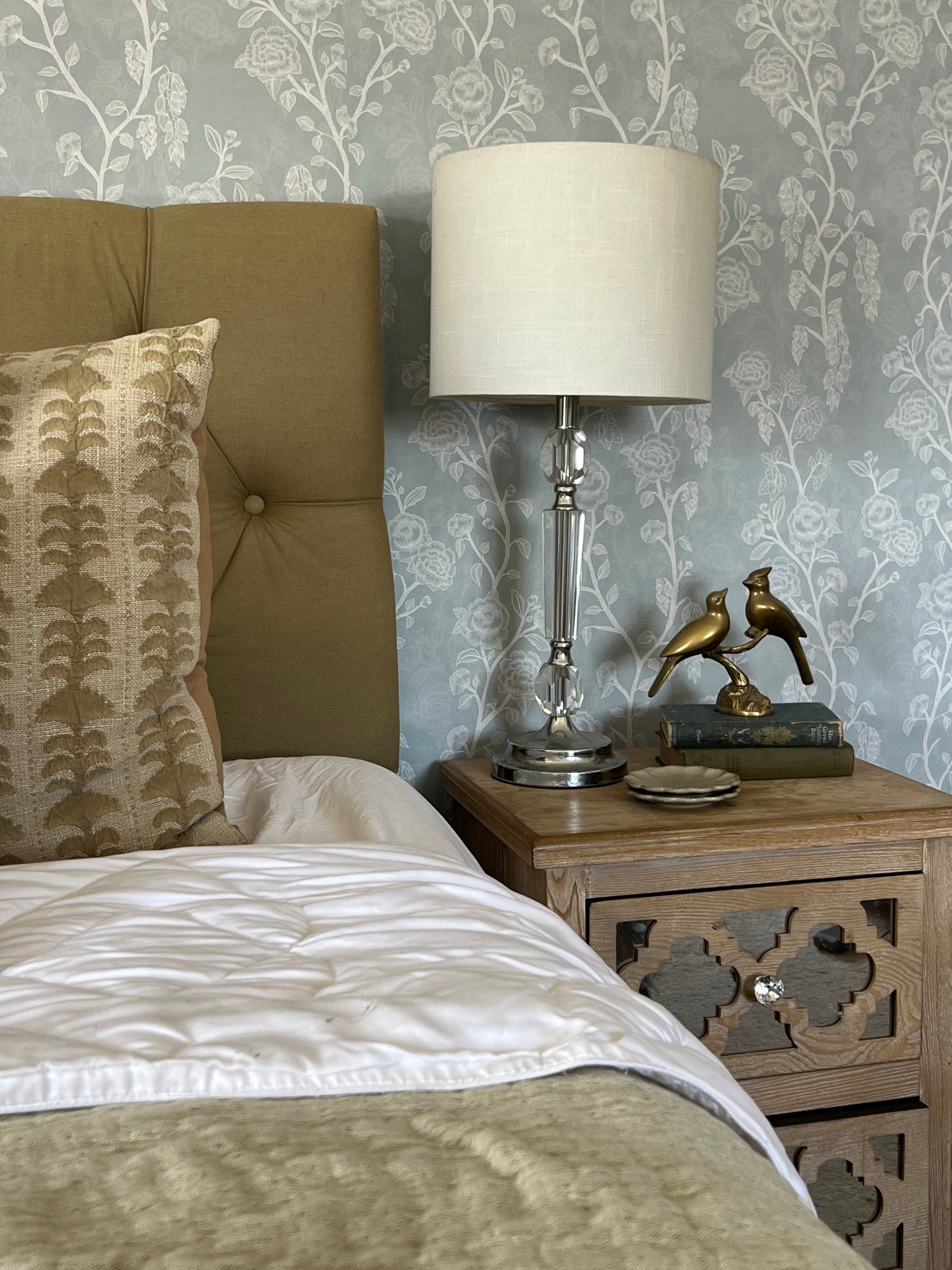 Marina Floral Removable Wallpaper in Sage-Green and Blush-Pink