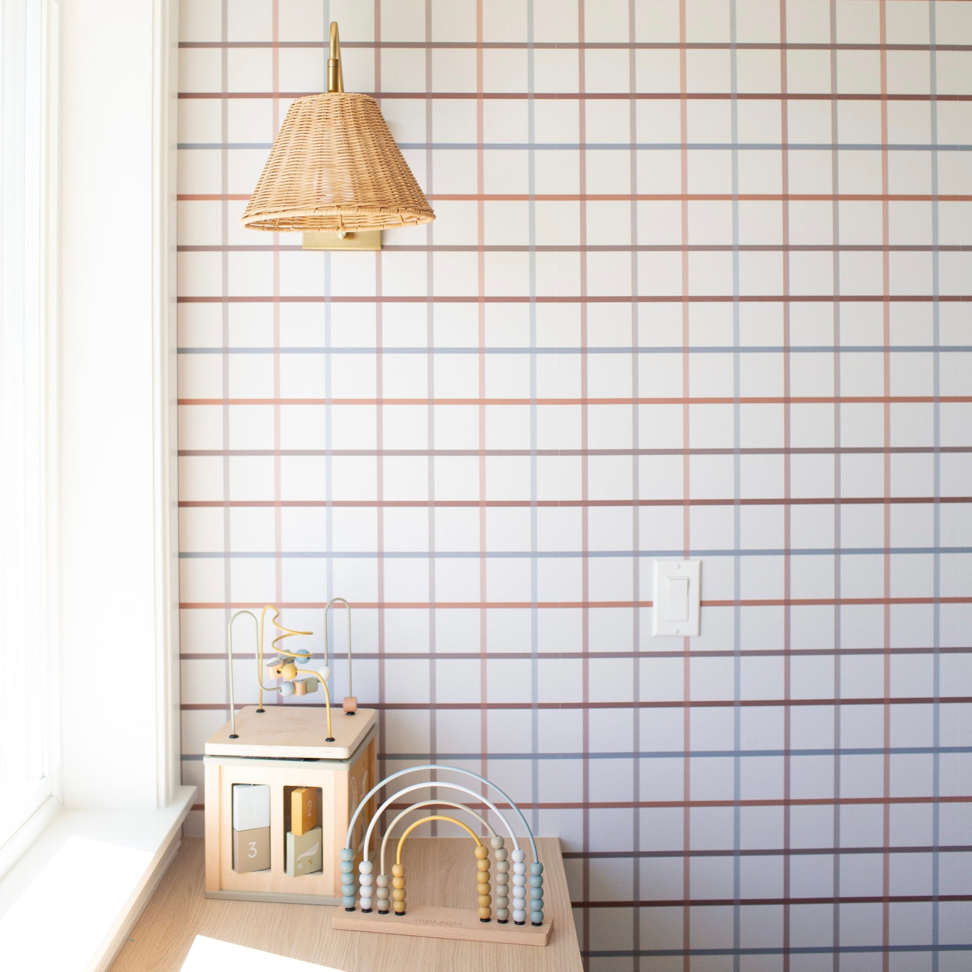 Matilda Geometric Wallpaper – Modern Minimalist White & Blue