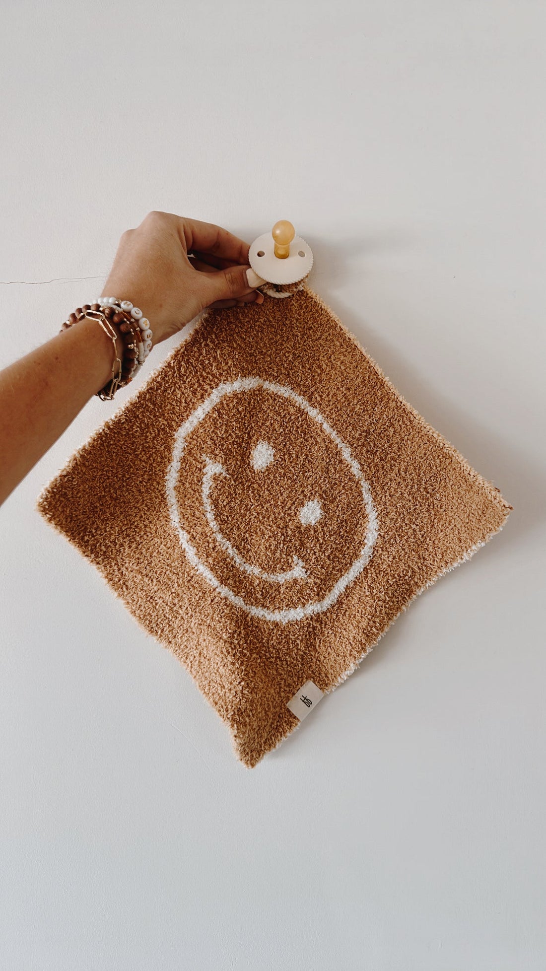 Lovey | Just Smile Tan