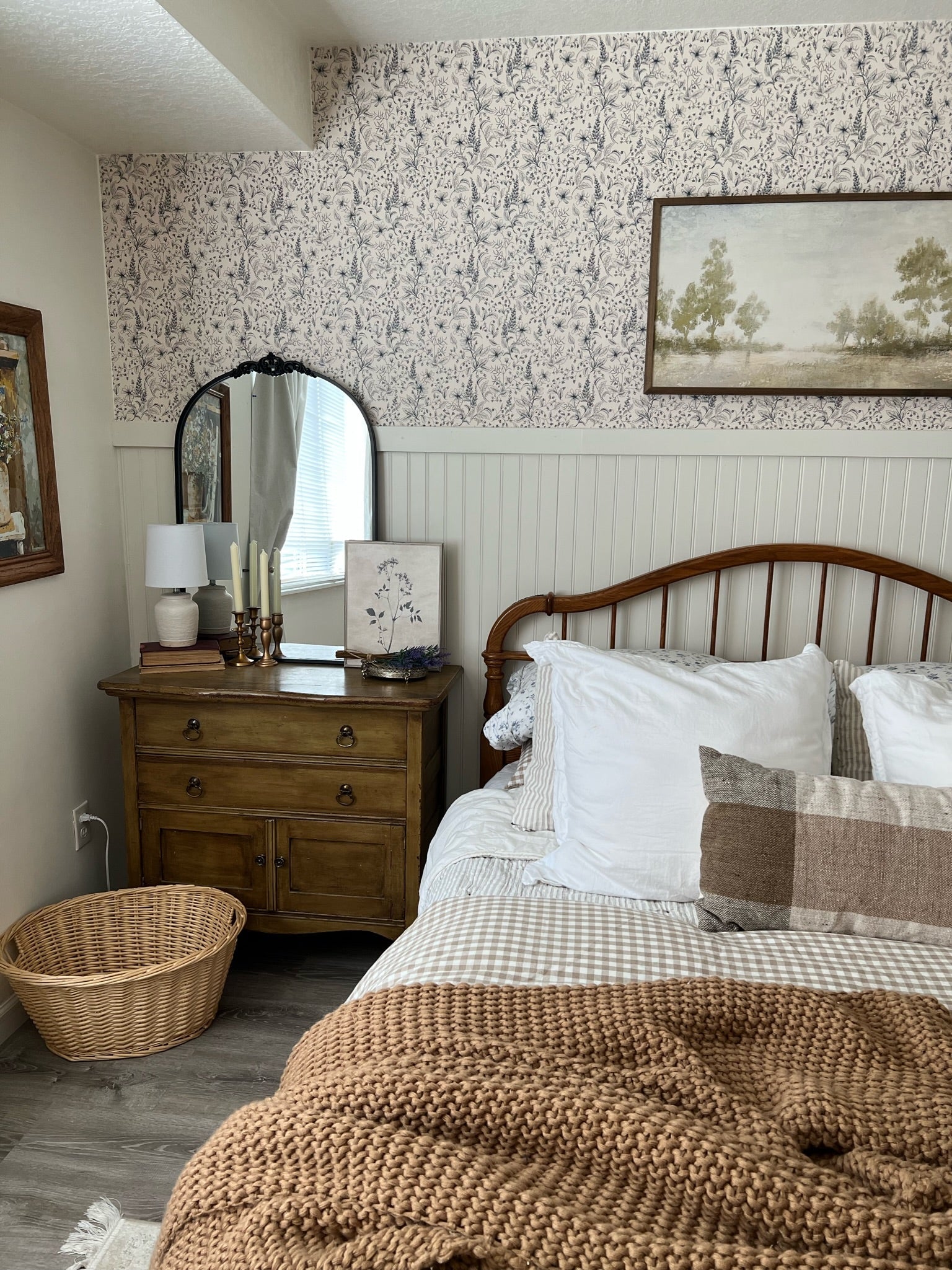 Collins Floral Wallpaper in Blue and Cream Vintage Cottagecore