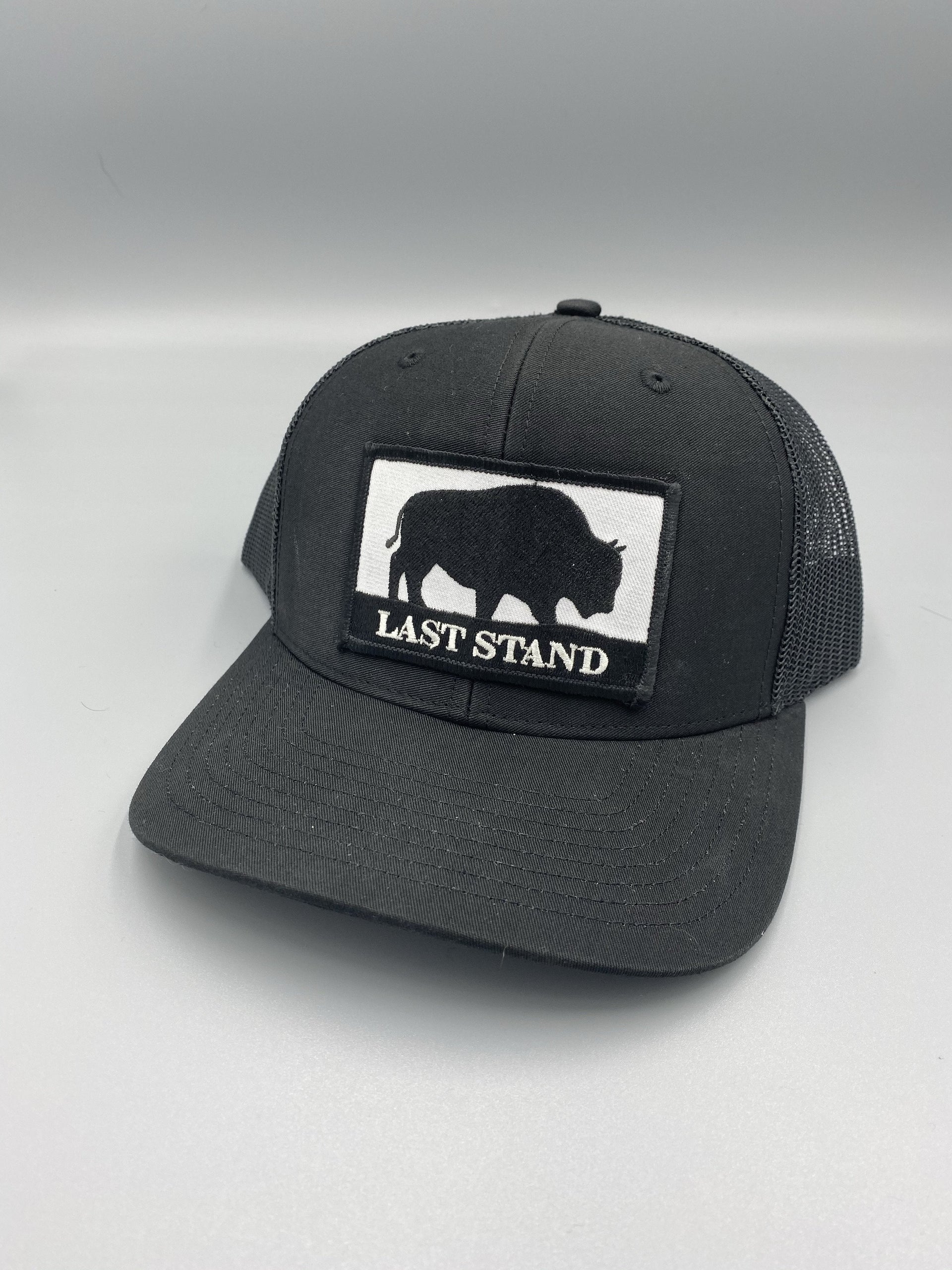 Bison Graphic Curved Bill Trucker Hat Mesh Snapback Cap