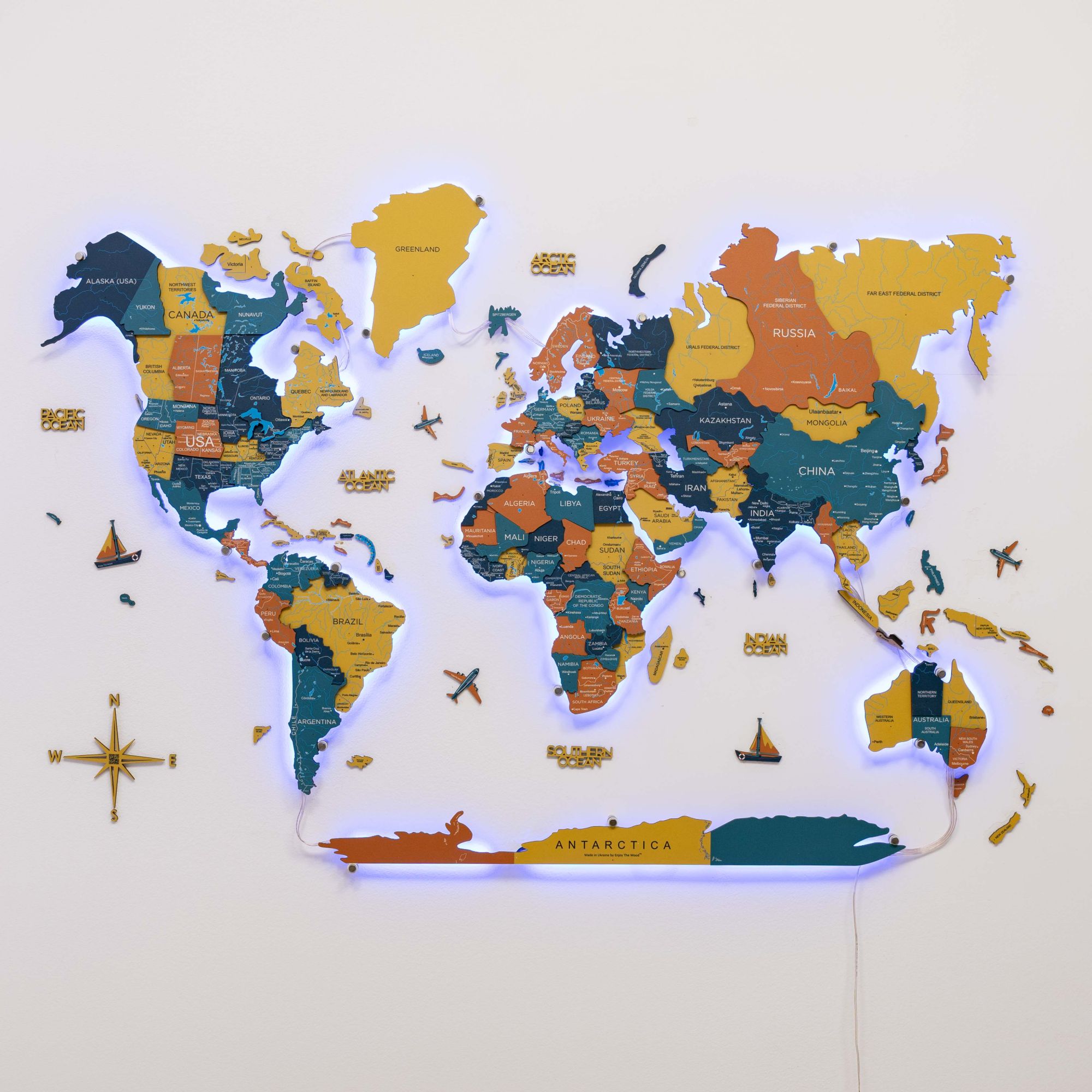 3D Luminous Wooden World Map 3.0 Indie with Interactive LED