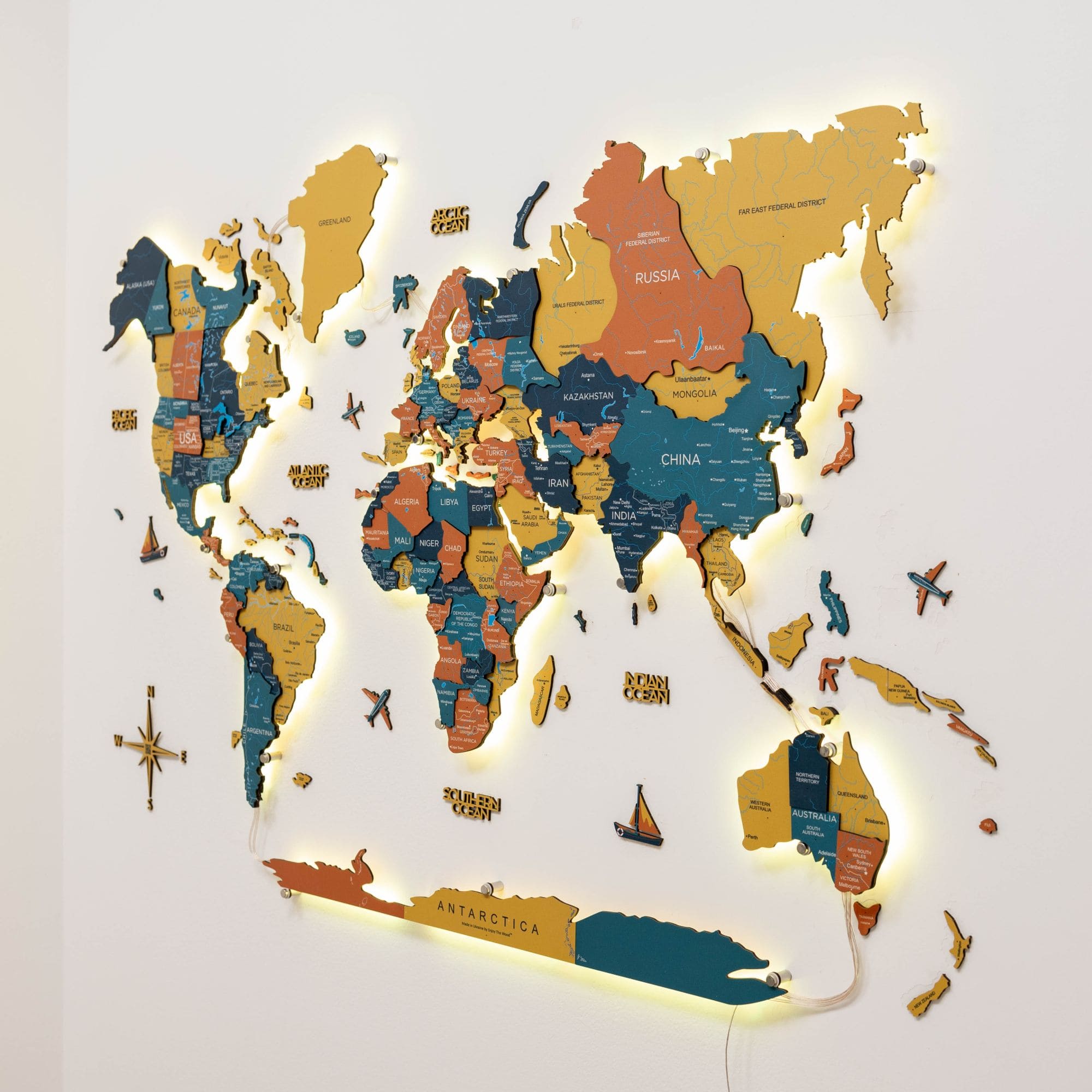 3D Luminous Wooden World Map 3.0 Indie with Interactive LED