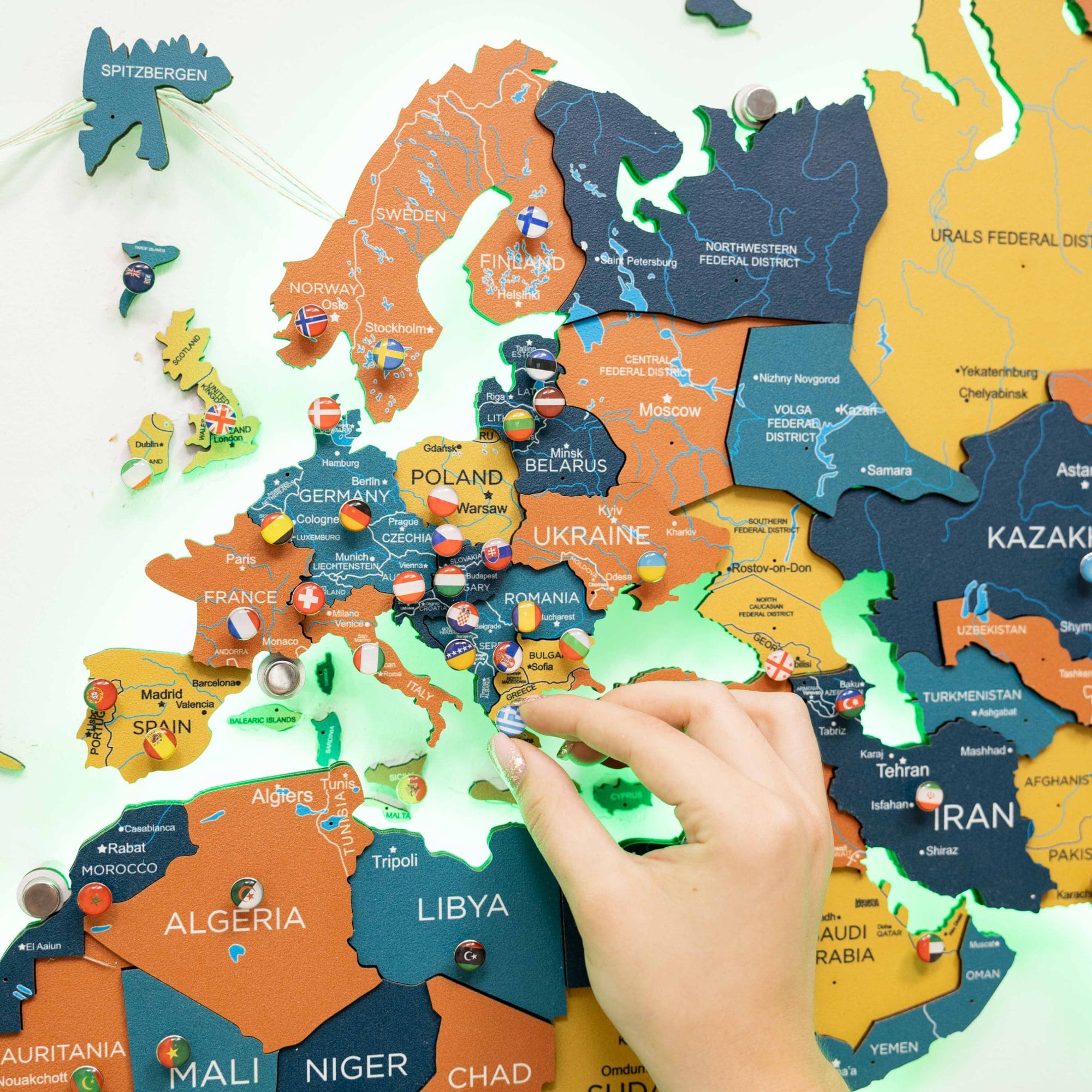 3D Luminous Wooden World Map 3.0 Indie with Interactive LED