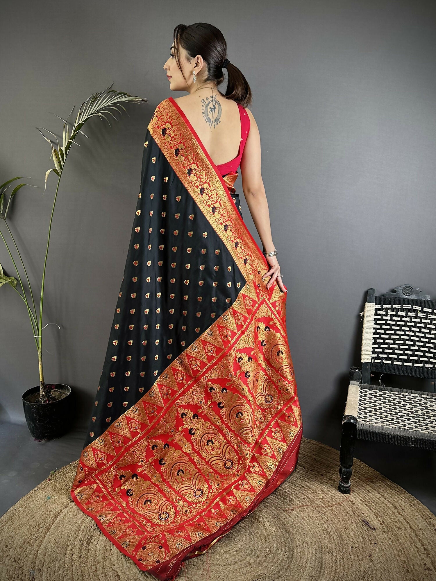 Black Soft Silk Banarasi Saree with Intricate Motifs