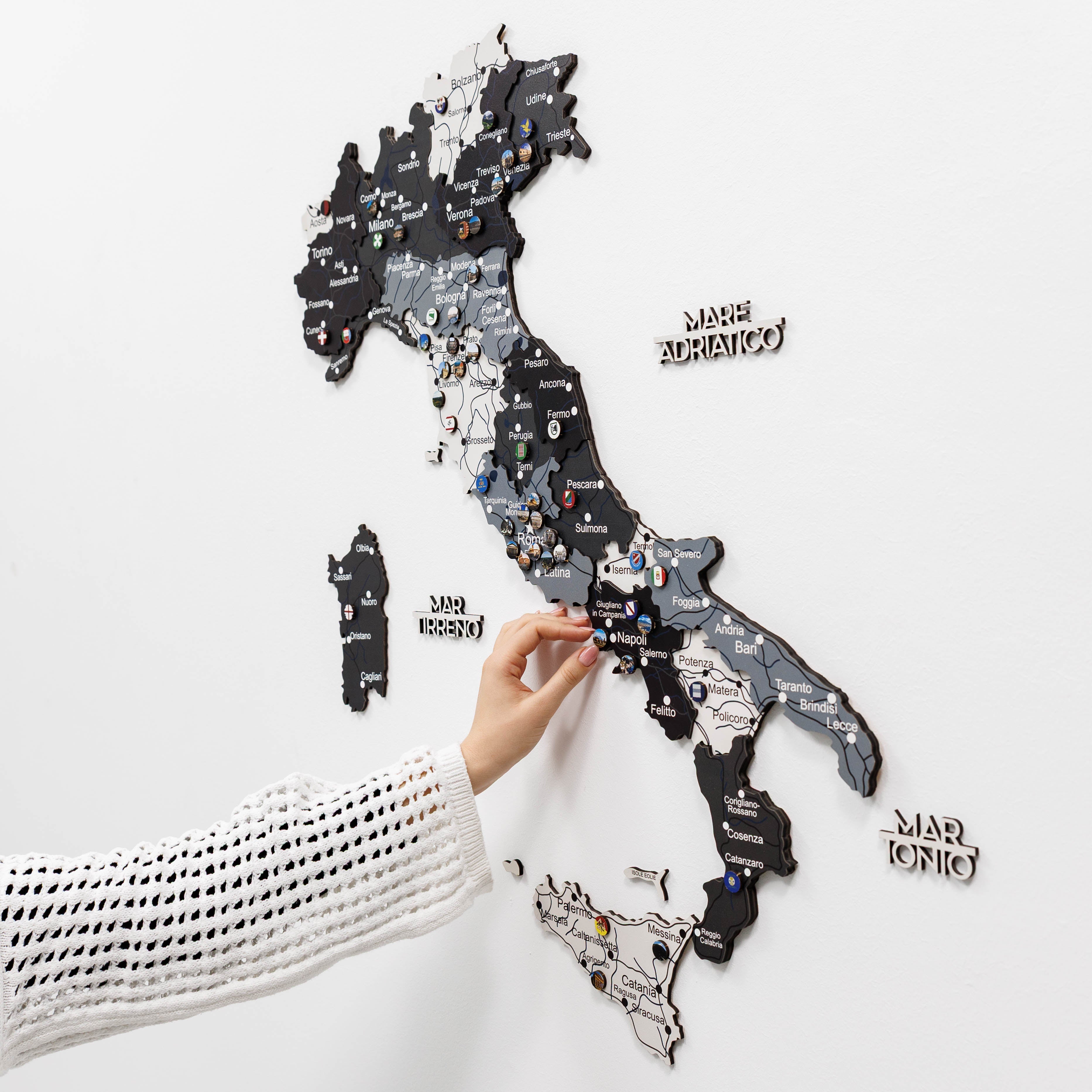 Wooden Map of Italy Wall Art – Minimalist Nordik Decor