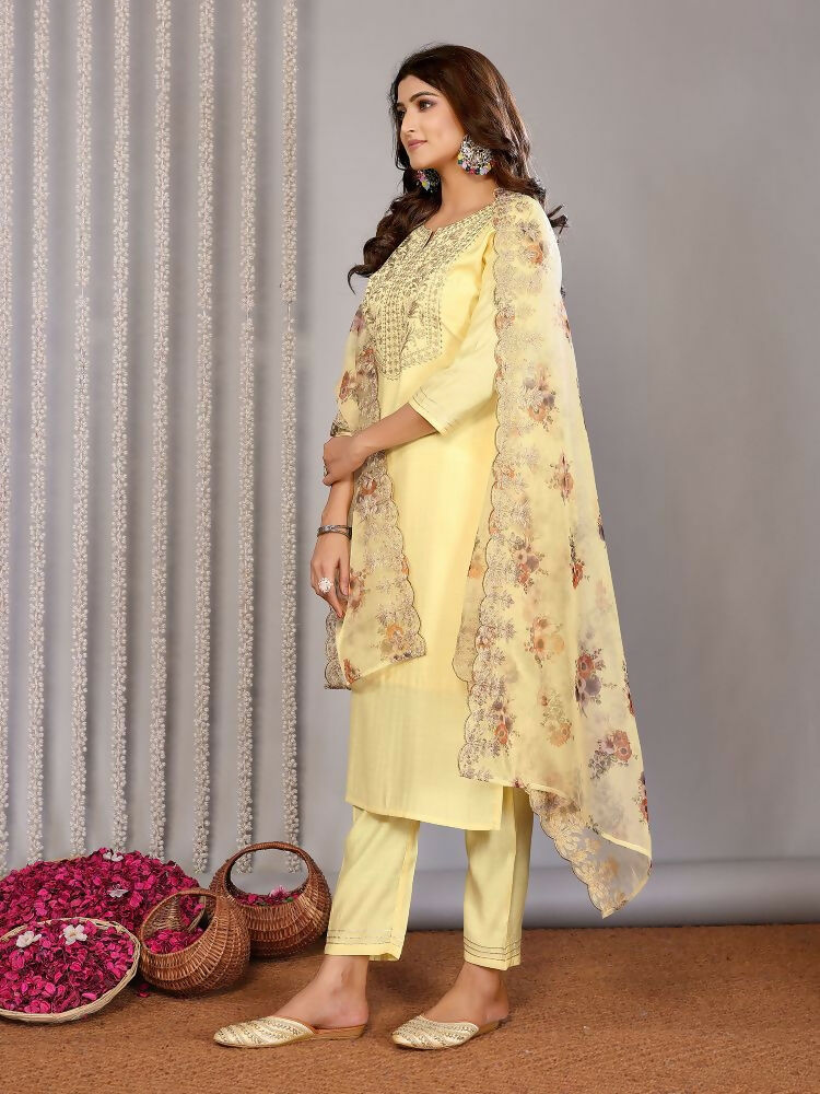 Pale Yellow Roman Embroidery Kurta Set
