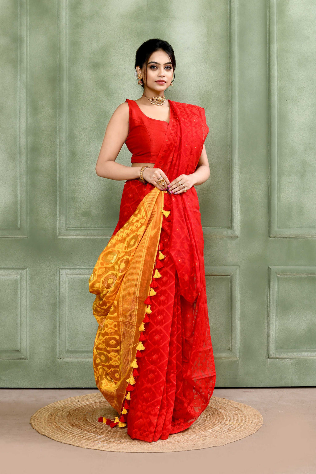 Red Embellished Cotton Blend Jamdani Saree