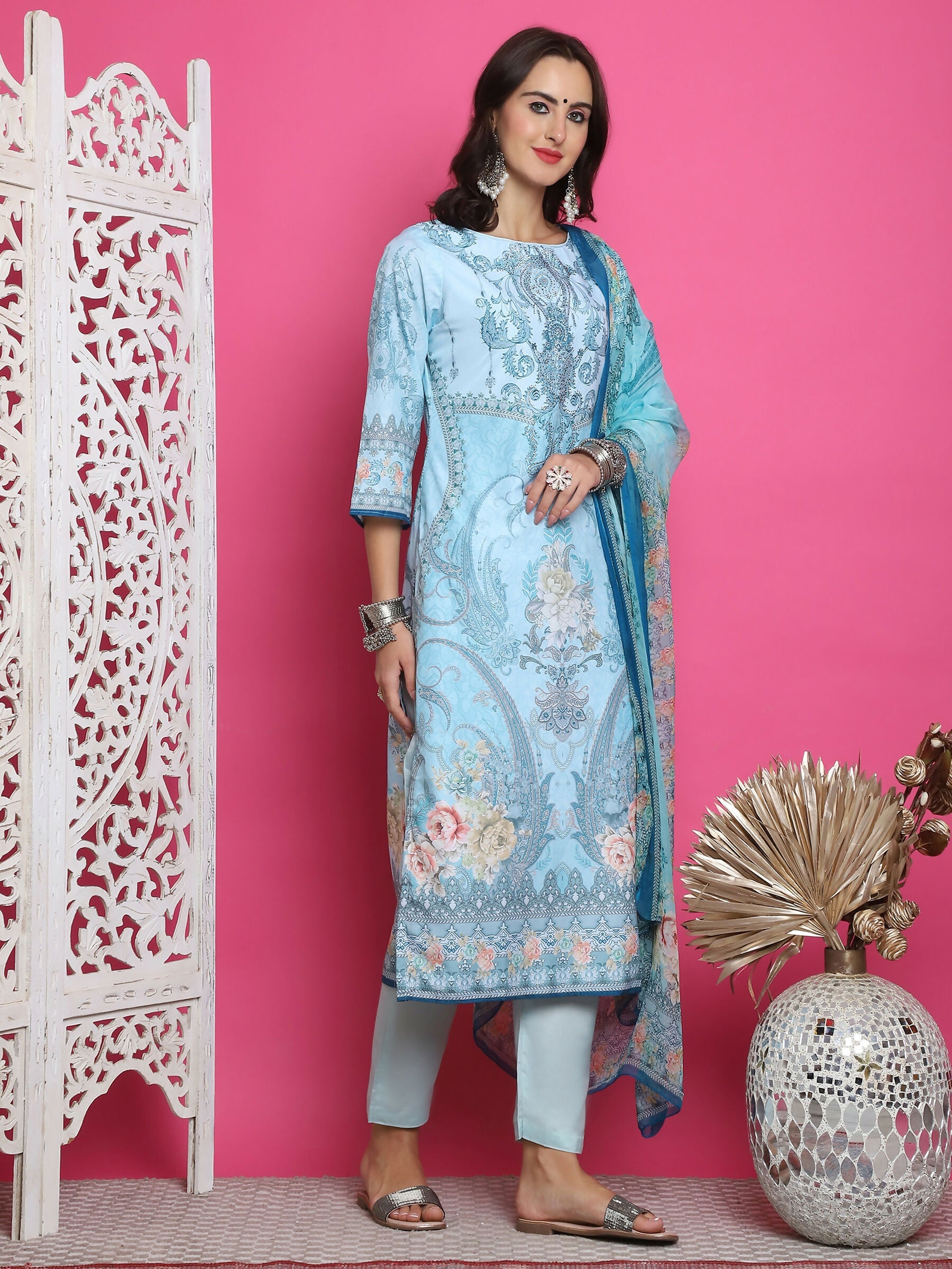 Women's Turquoise Satin Digital Print Kurta Set with Crystal