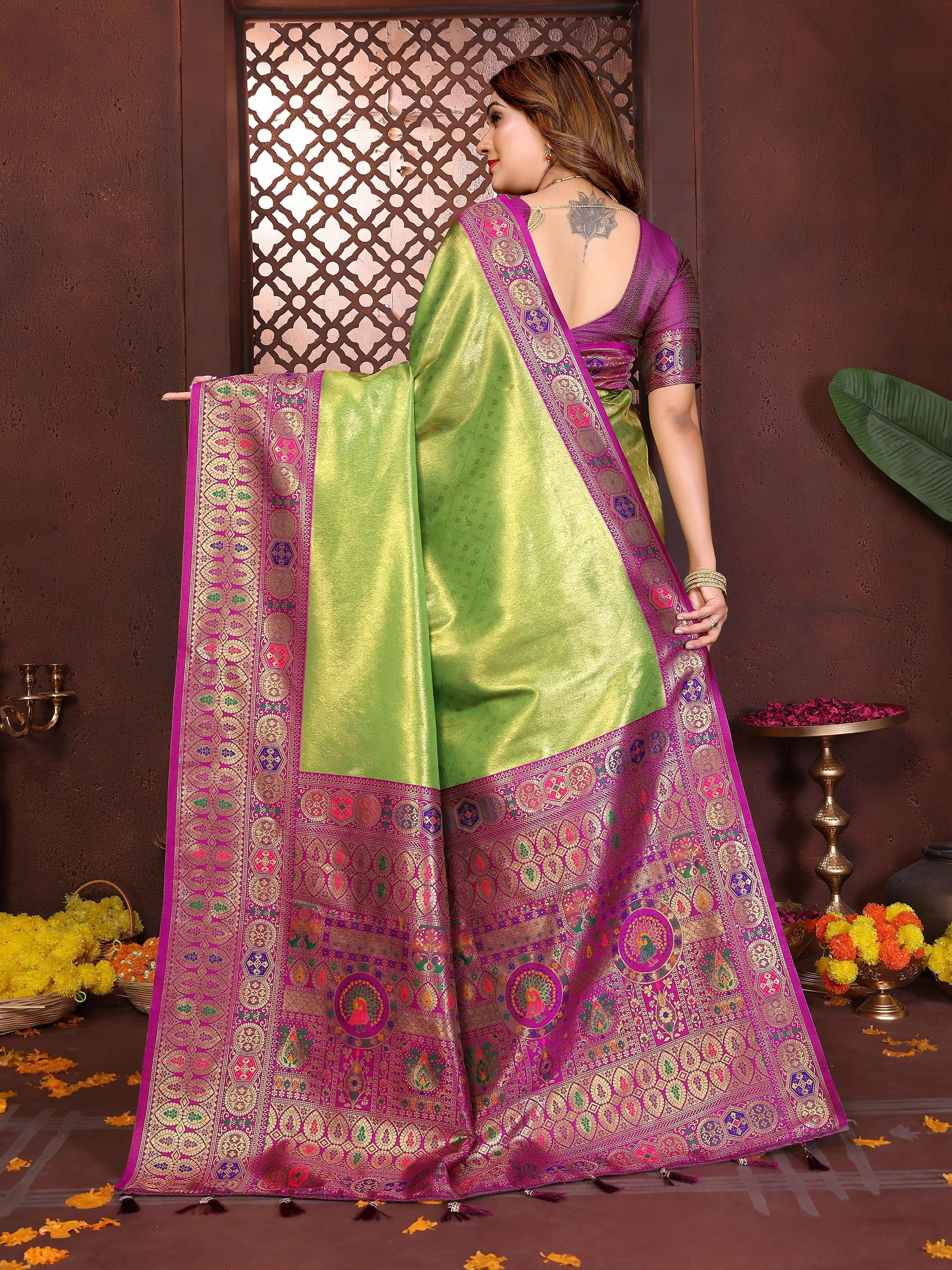 Green Tissue Silk Weaving Saree for Elegant Occasions