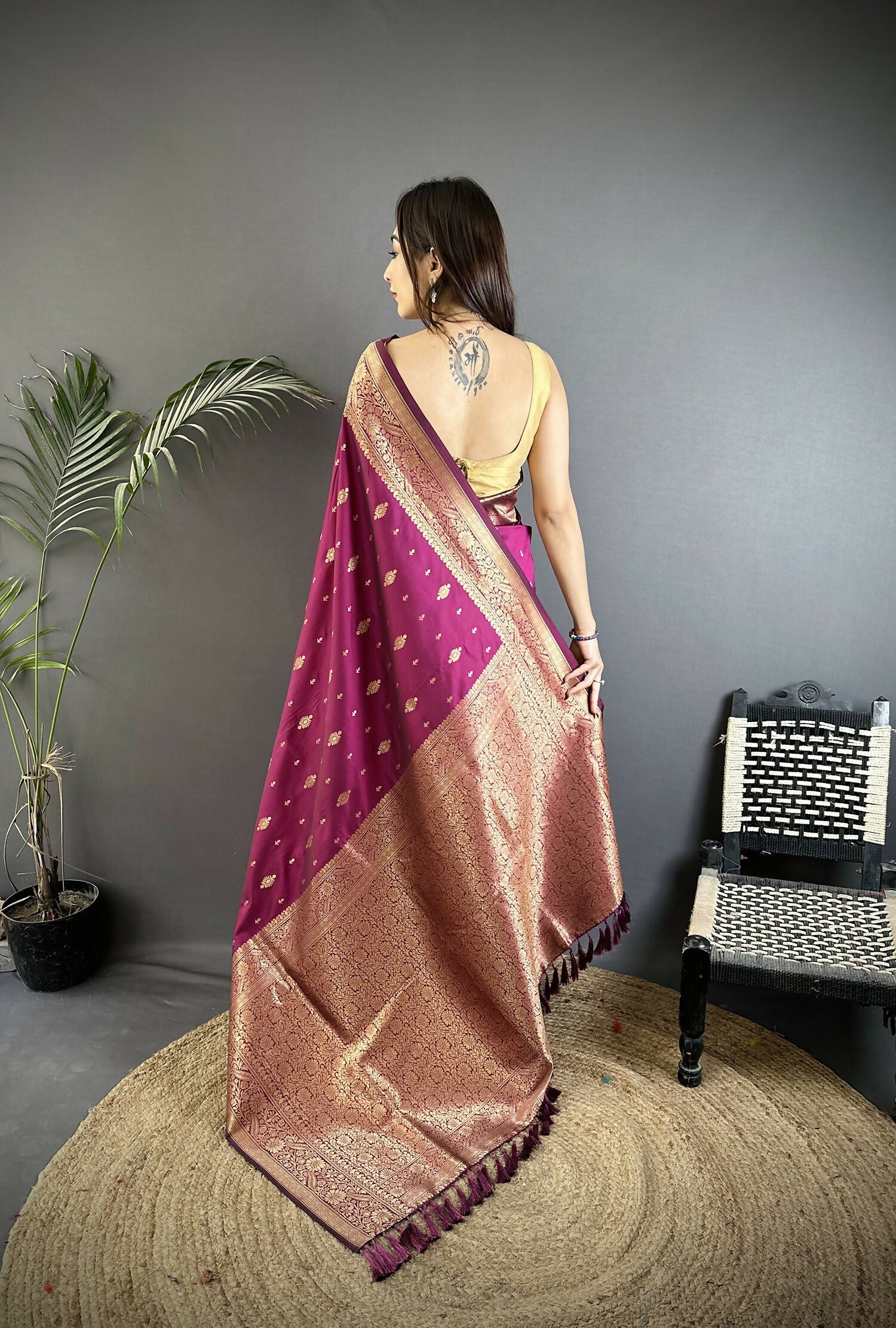 Magenta Zari Weaving Motif Lichi Silk Banarasi Saree