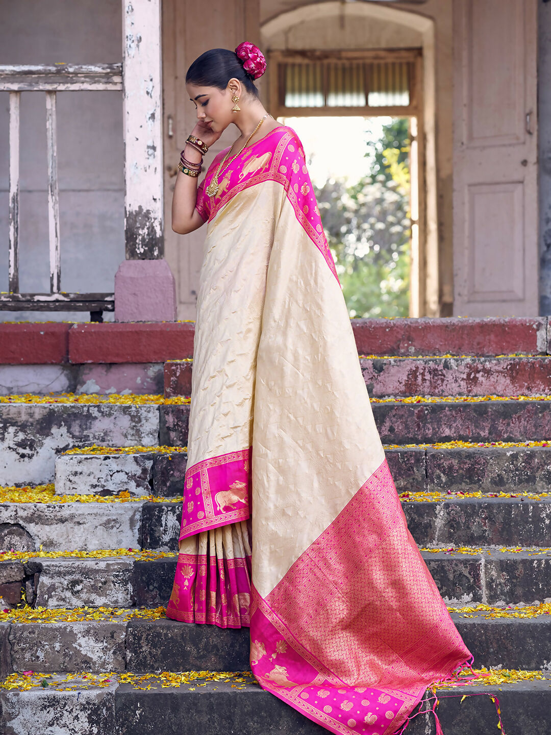 Cream Soft Silk Saree with Pink Blouse Piece