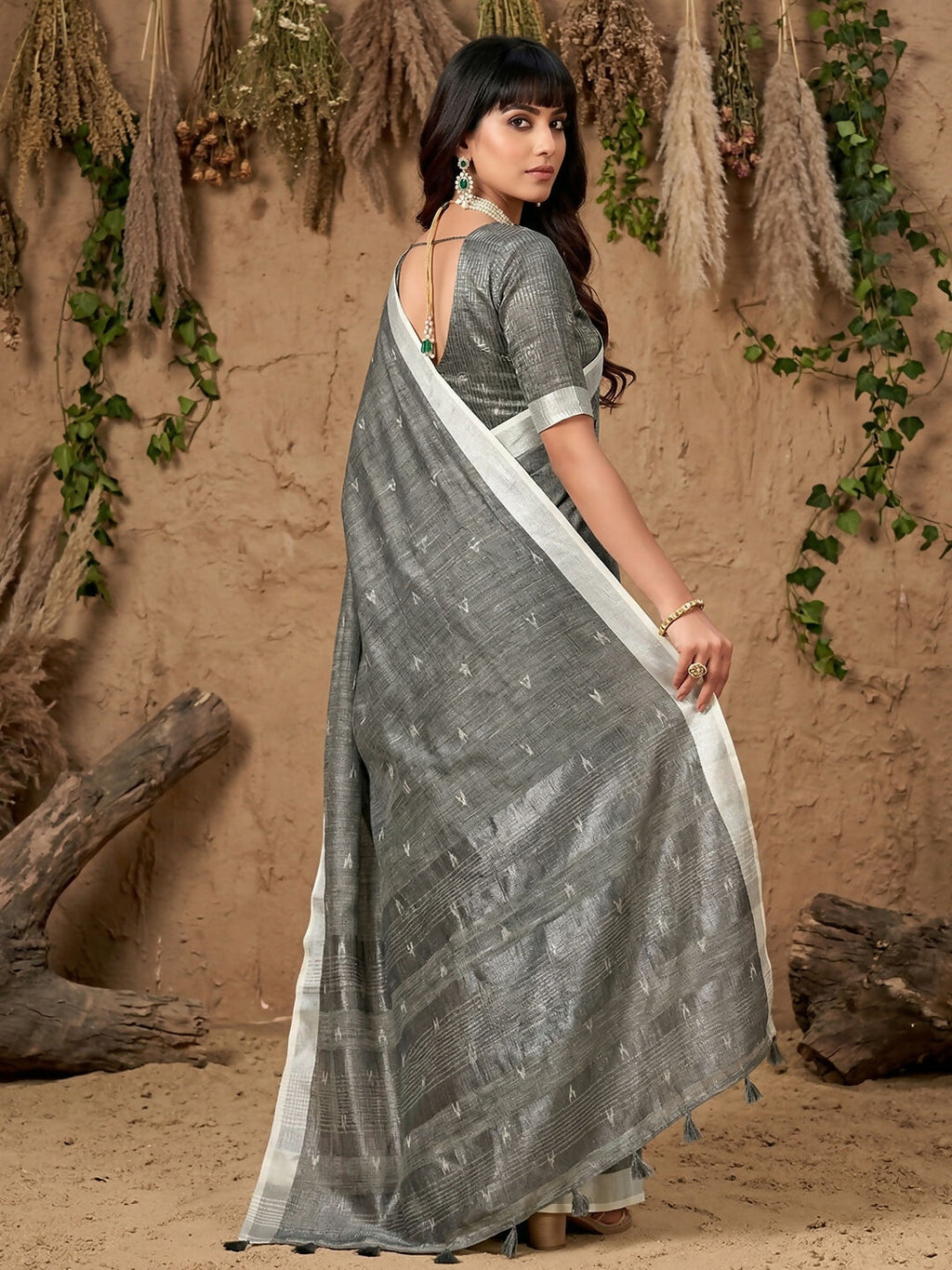 Classic Gray Linen Cotton Saree for a Minimalist Look