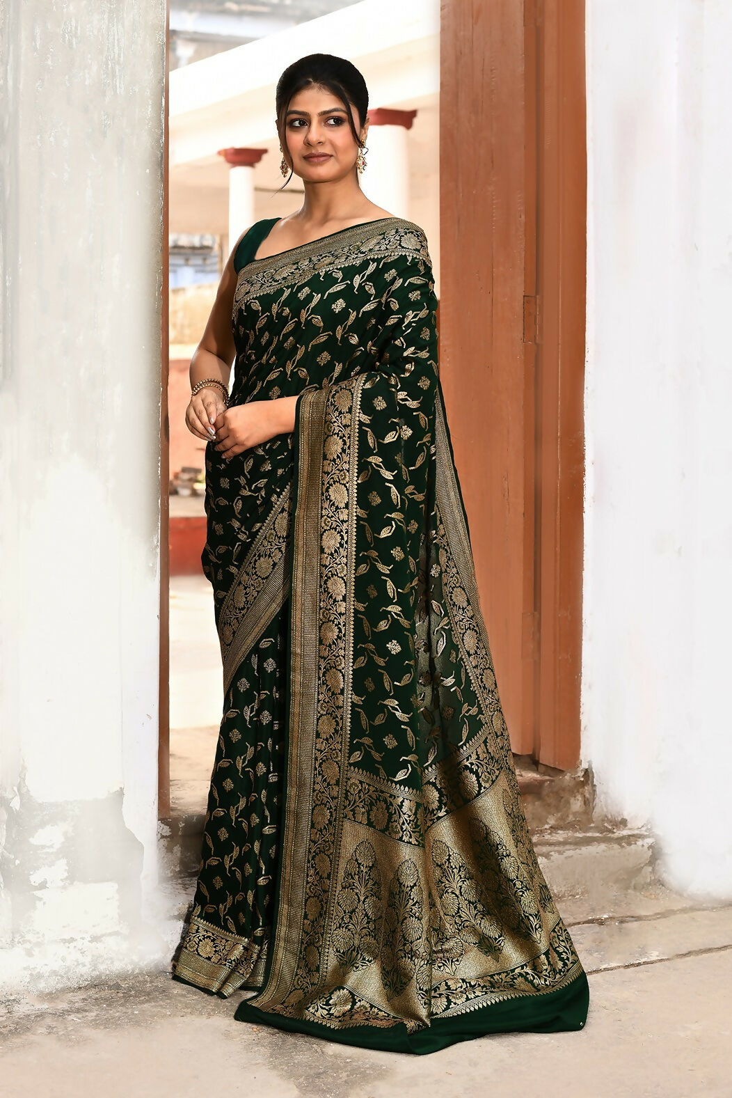 Emerald Green Crepe Chiffon Handloom Banarasi Saree