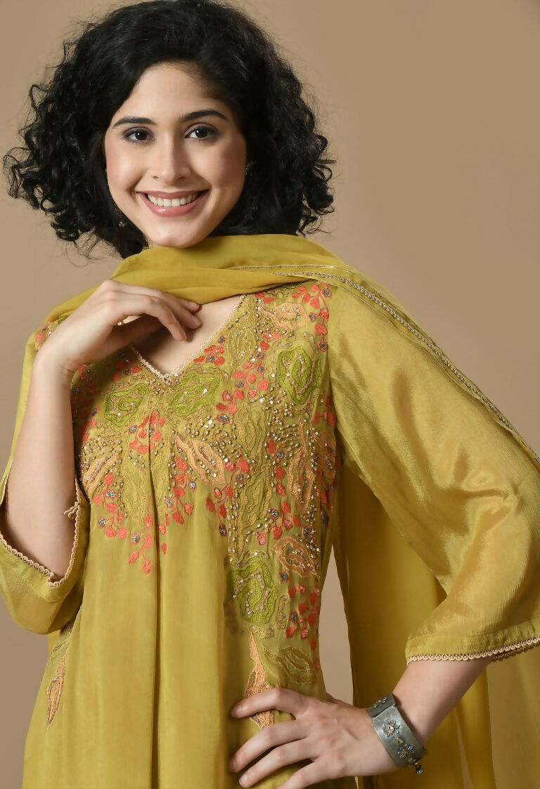 Mehendi Chinnon Kurta Set with Organza Dupatta