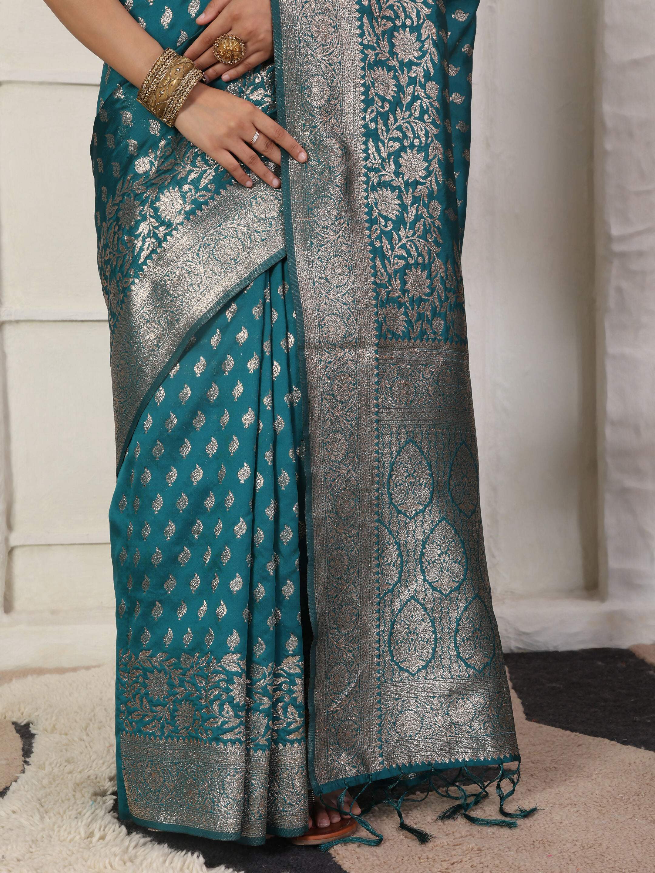 Shree Shyam Fashion Lichi Silk Rama Saree