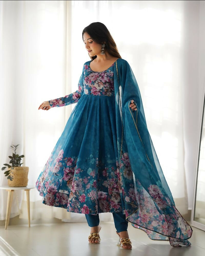 Rama Organza Kurta Set with Sequin Embroidery Work