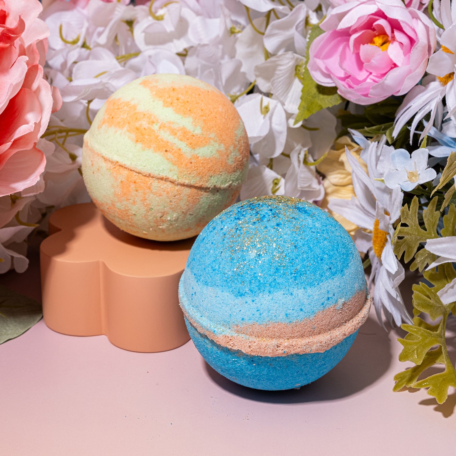 Sunlit Tropics 10oz Mystery Jewelry Bath Bomb