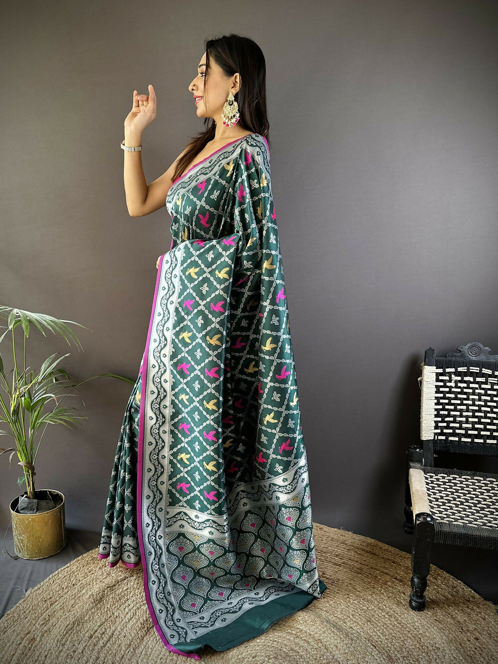 Dark Green Jacquard Woven Lichi Soft Silk Banarasi Saree