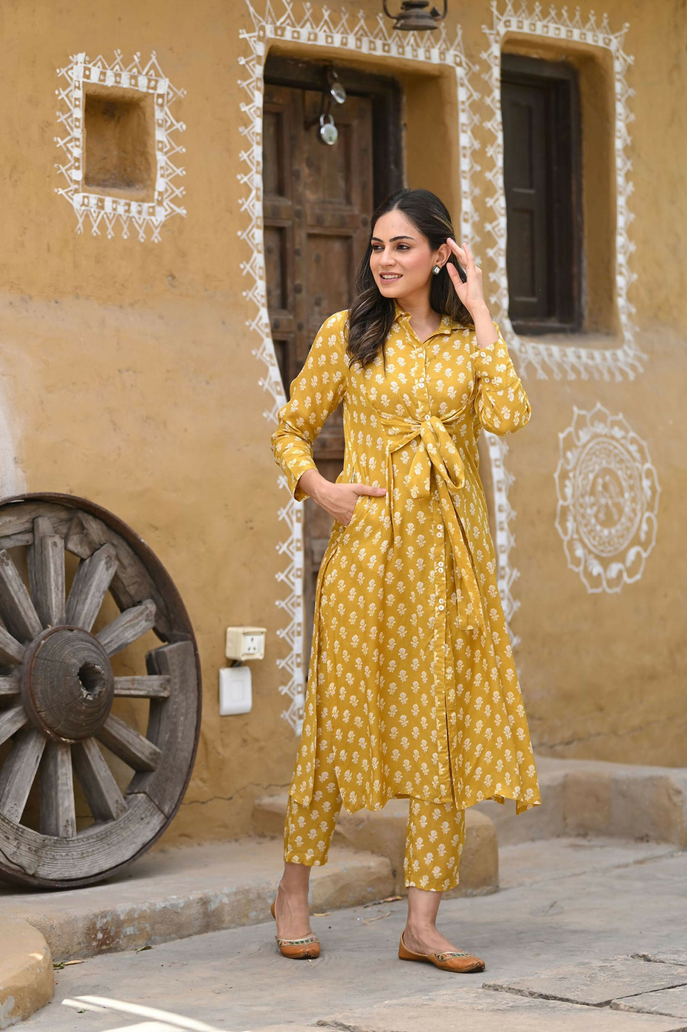 Jyoti Fashion Women's Mustard Pure Muslin Heavy Digital Printed Kurta Pant Set
