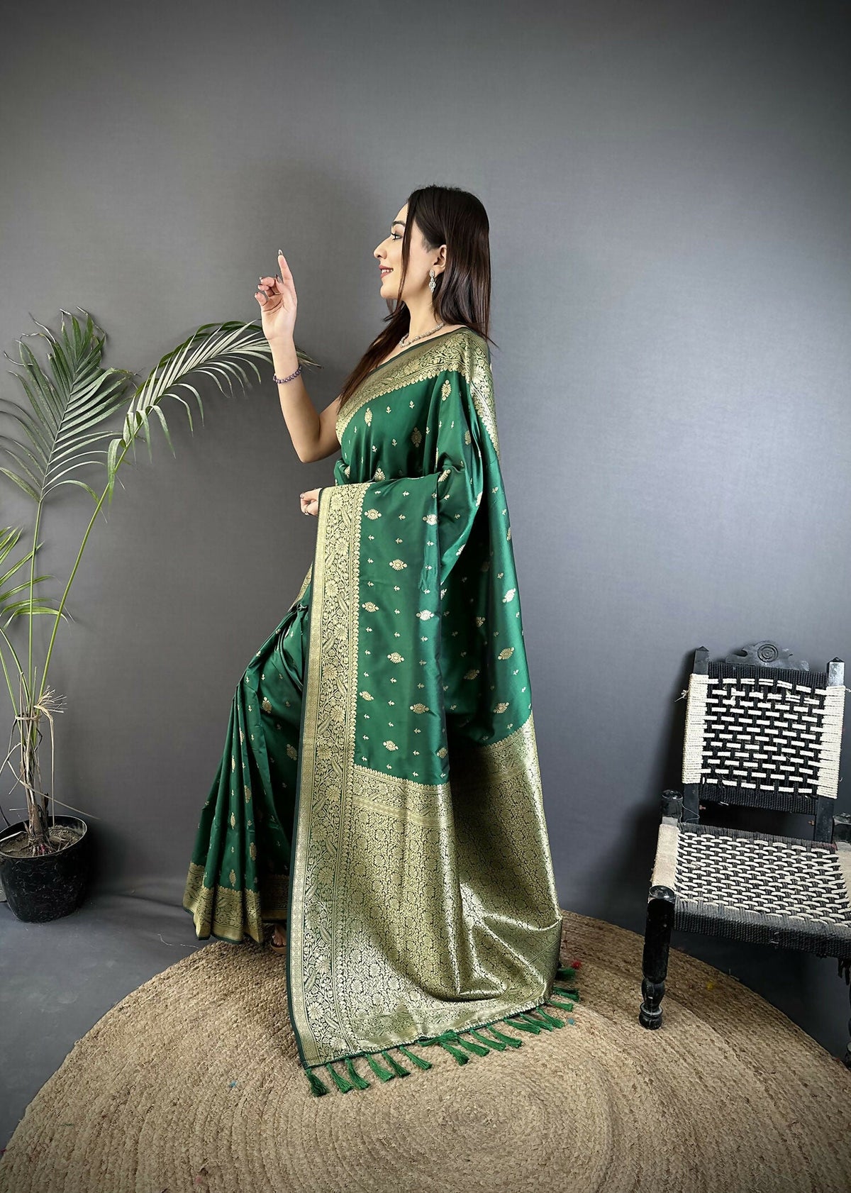 Green Banarasi Silk Saree with Zari Weaving Motif