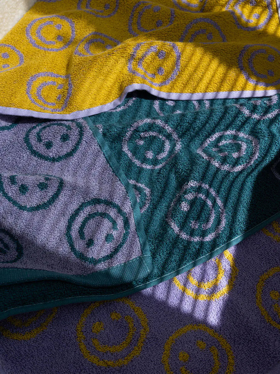2-Sided Smile Pattern Combed Cotton Face Towel