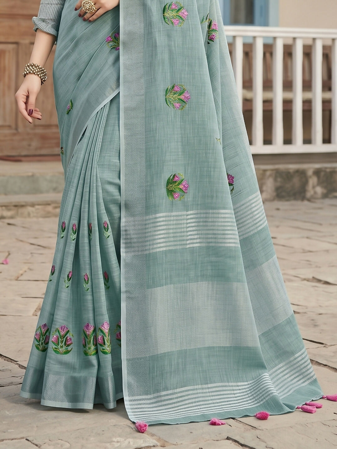 Sea Green Linen Saree with Matching Blouse Piece