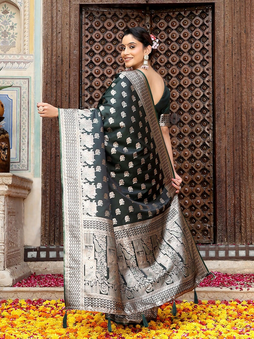 Green Silk Saree with Matching Silk Blouse Piece