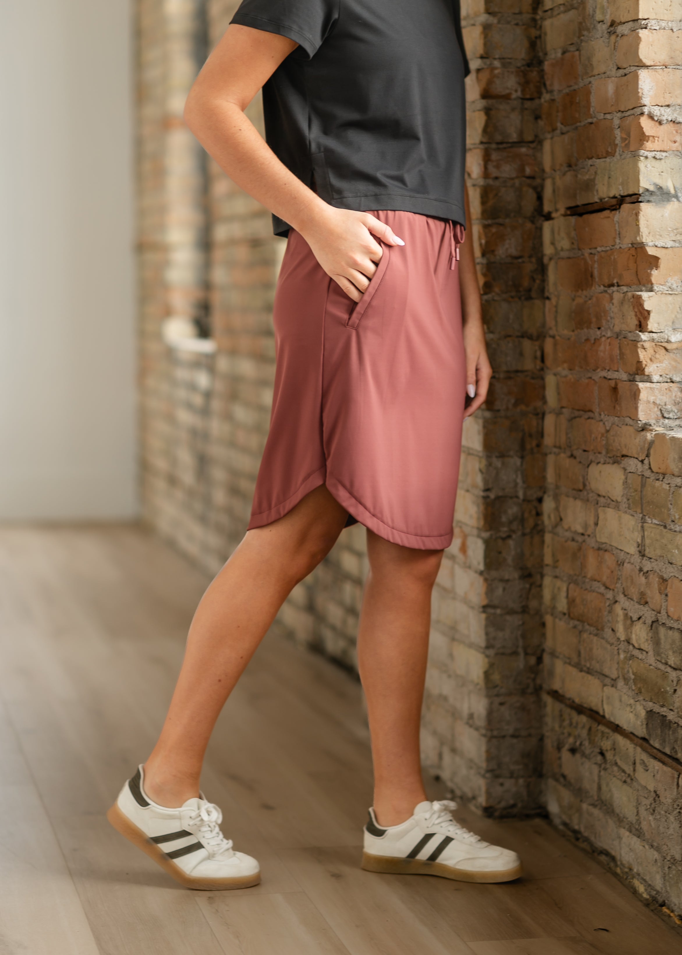 Kenedi Mulberry Athletic Sport Skirt | High-Rise Mini