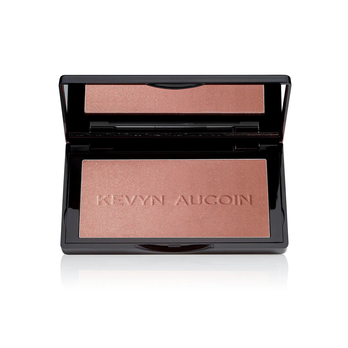 The Neo-Bronzer gradient face palette for a natural summer glow.
