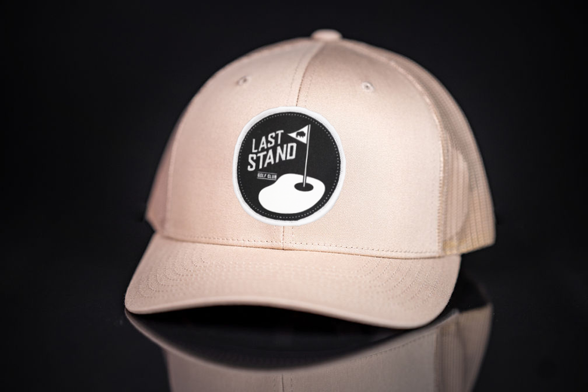 Golf Club Curved Bill Mesh Snapback Hat - Sporty Streetwear
