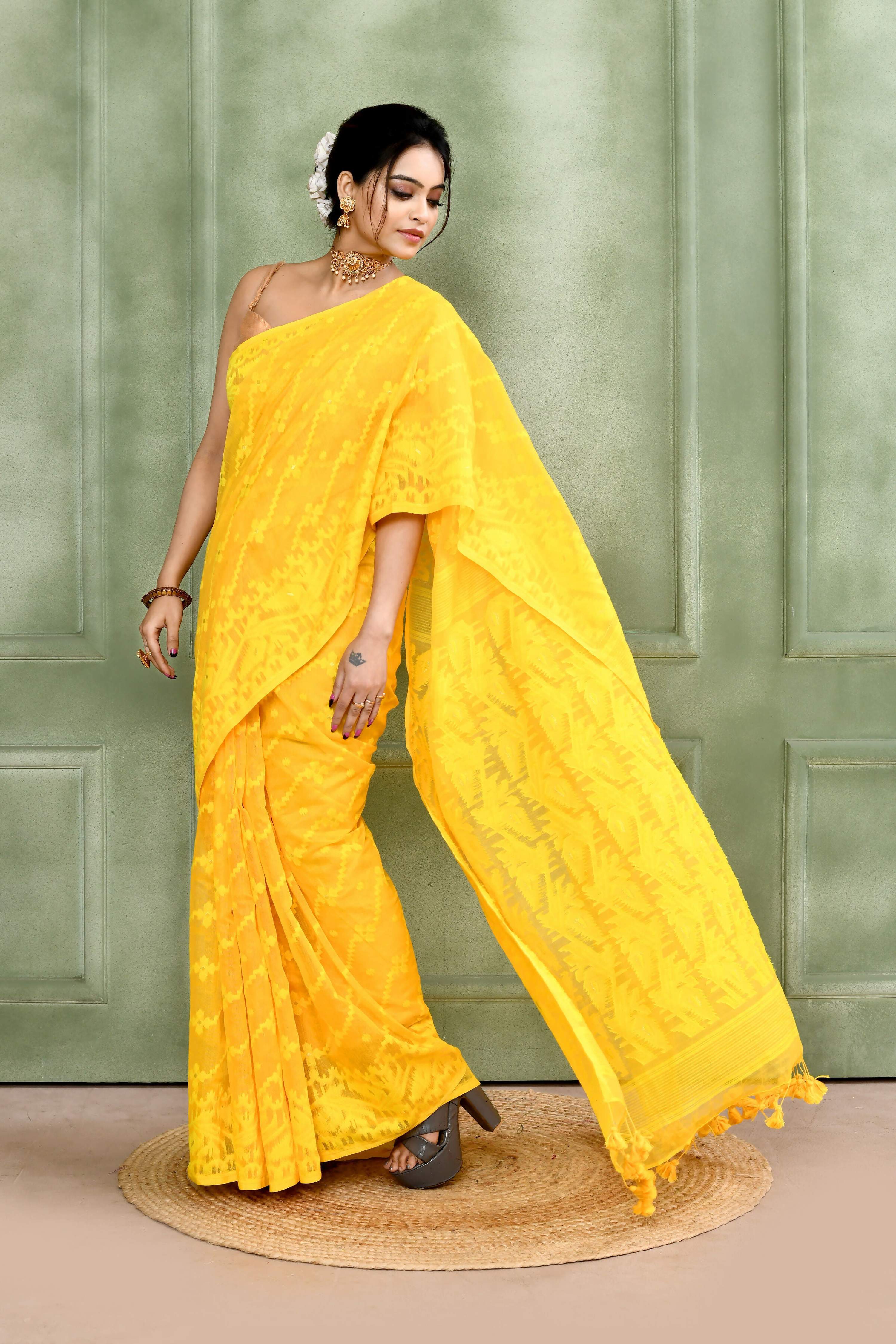 Yellow Embellished Jamdani Saree in Cotton Blend
