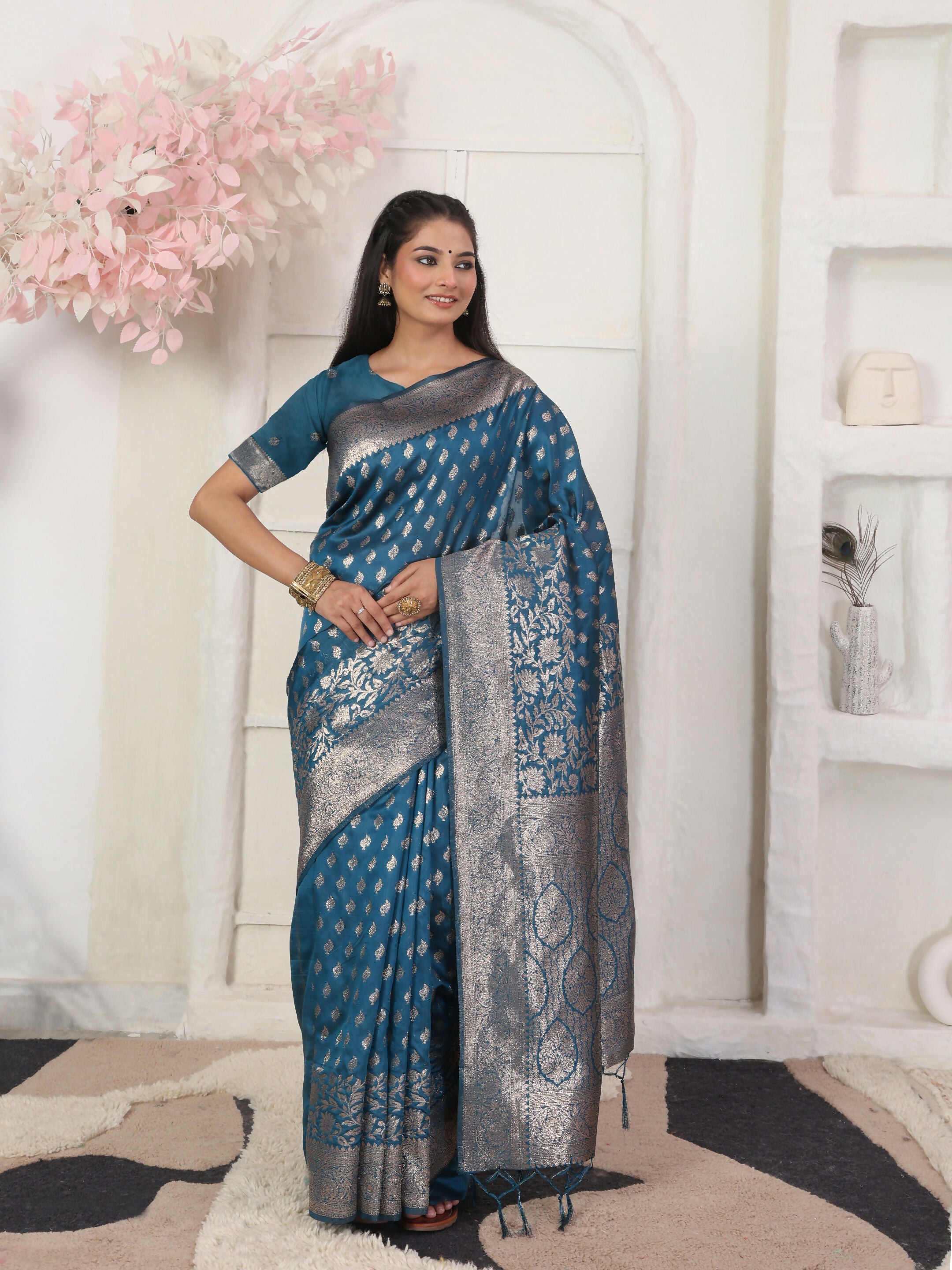 Light Pink Lichi Silk Saree with Matching Blouse Piece