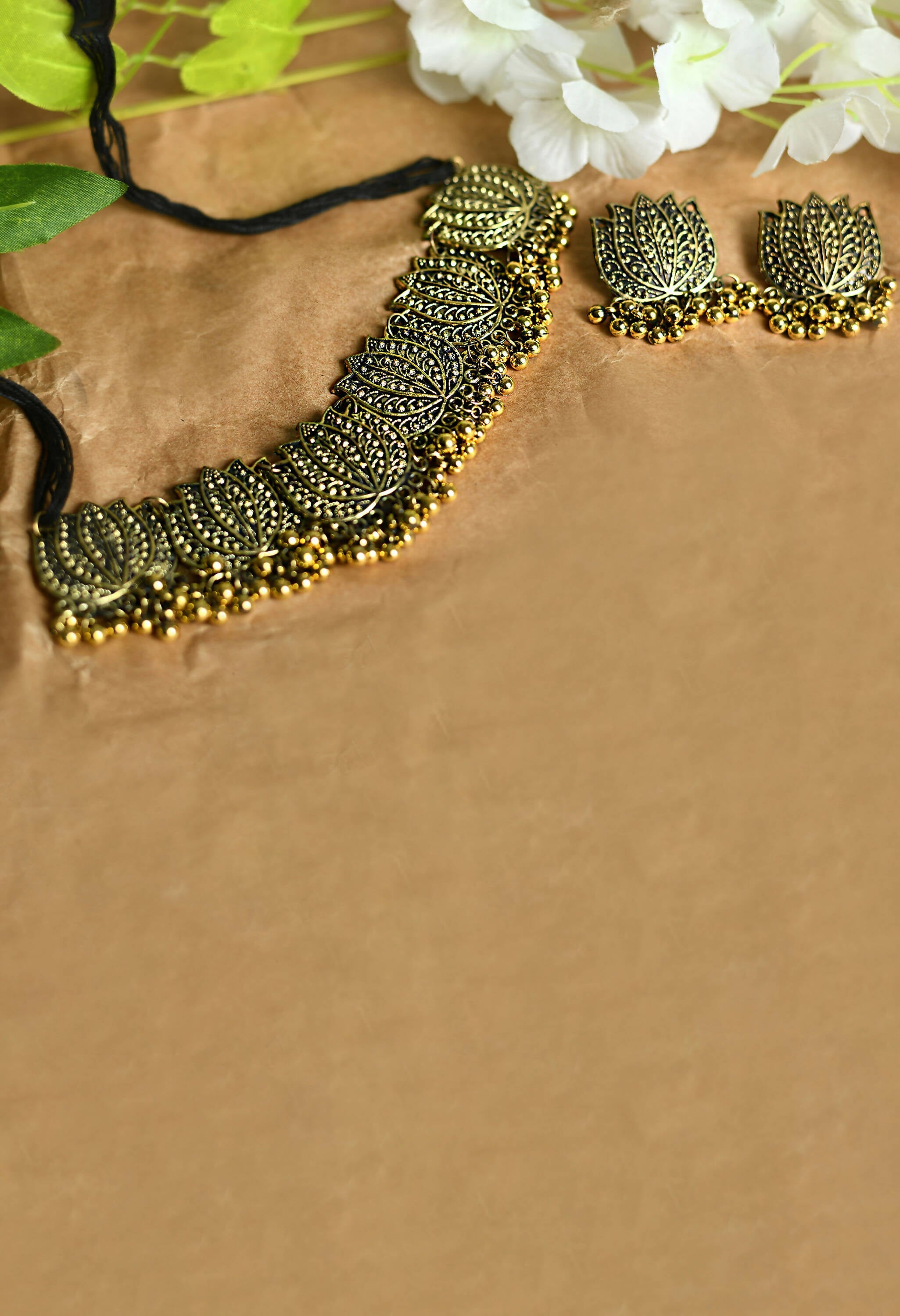 Gold-polished brass lotus design choker necklace for women