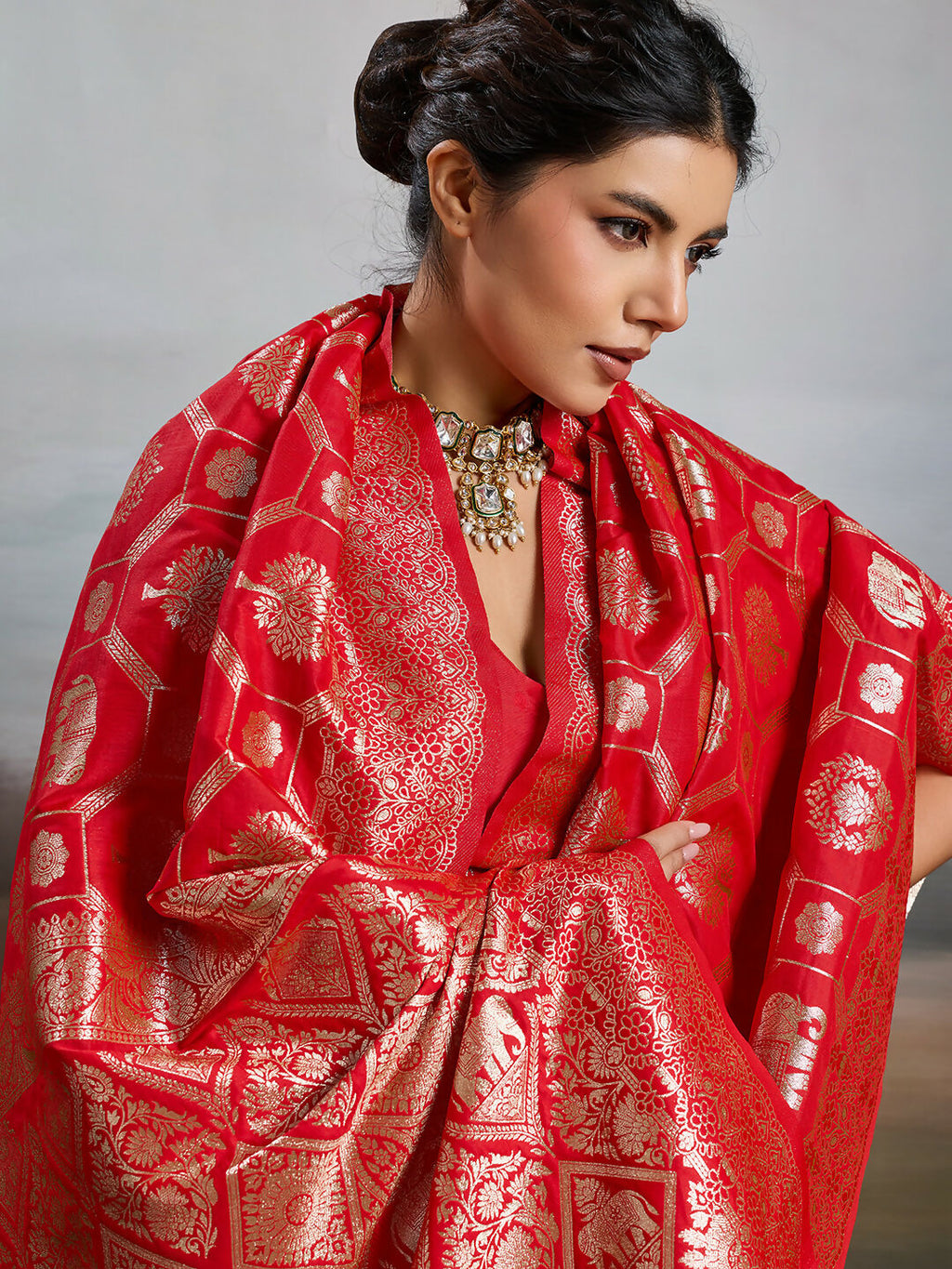 Red Silk Blend Saree with Matching Blouse Piece
