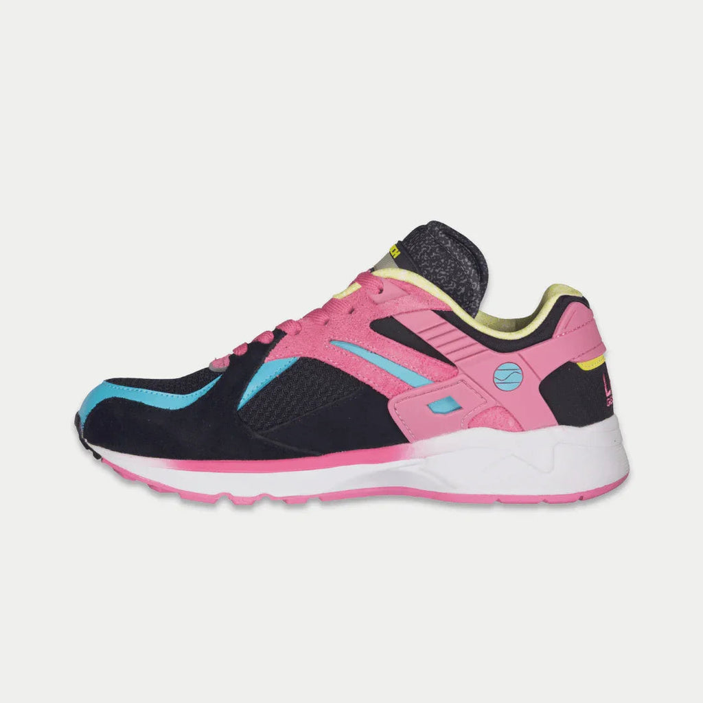 Women's Catapult Light-Up Lowtop Sneakers in Black and Pink