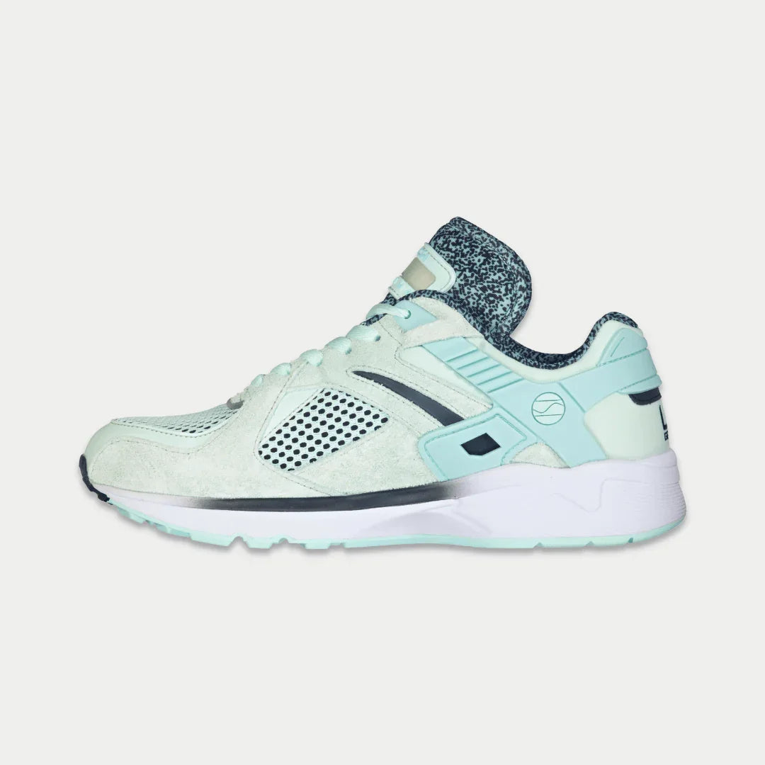 Women's Catapult Light-Up Lowtop Leather Sneakers in Mint x Black