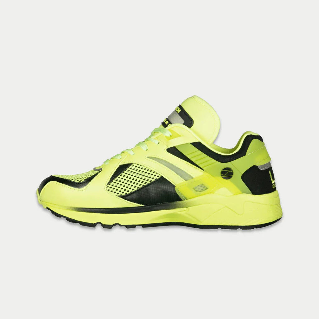 Women's Light-Up x Glow Lowtop Sneakers in Neon Yellow x Black