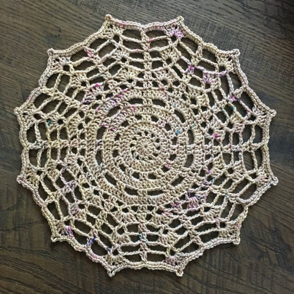 La Toile Doily Crochet Kit: Bohemian Vintage Tabletop Decor
