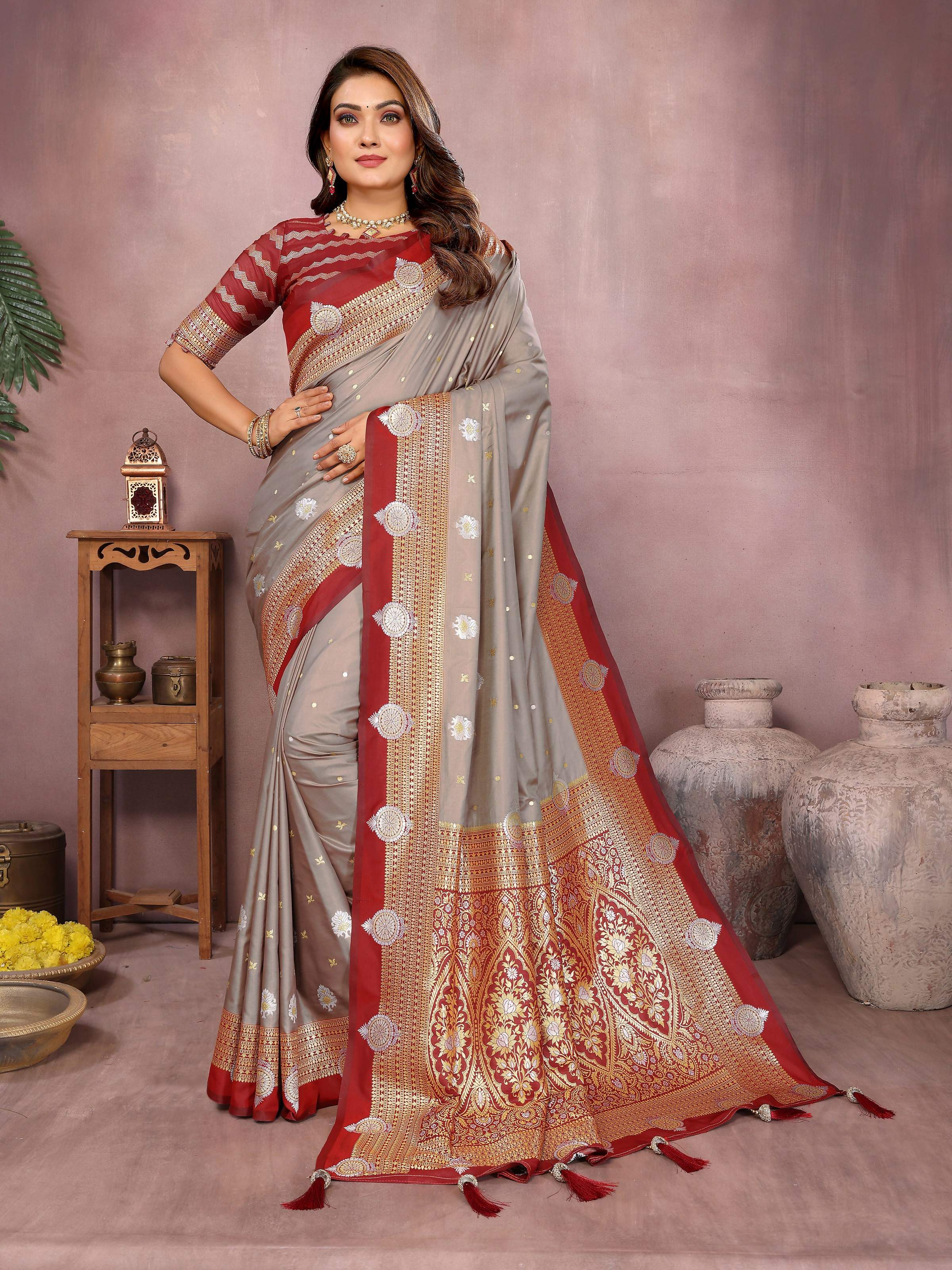Elegant grey silk saree with intricate woven patterns