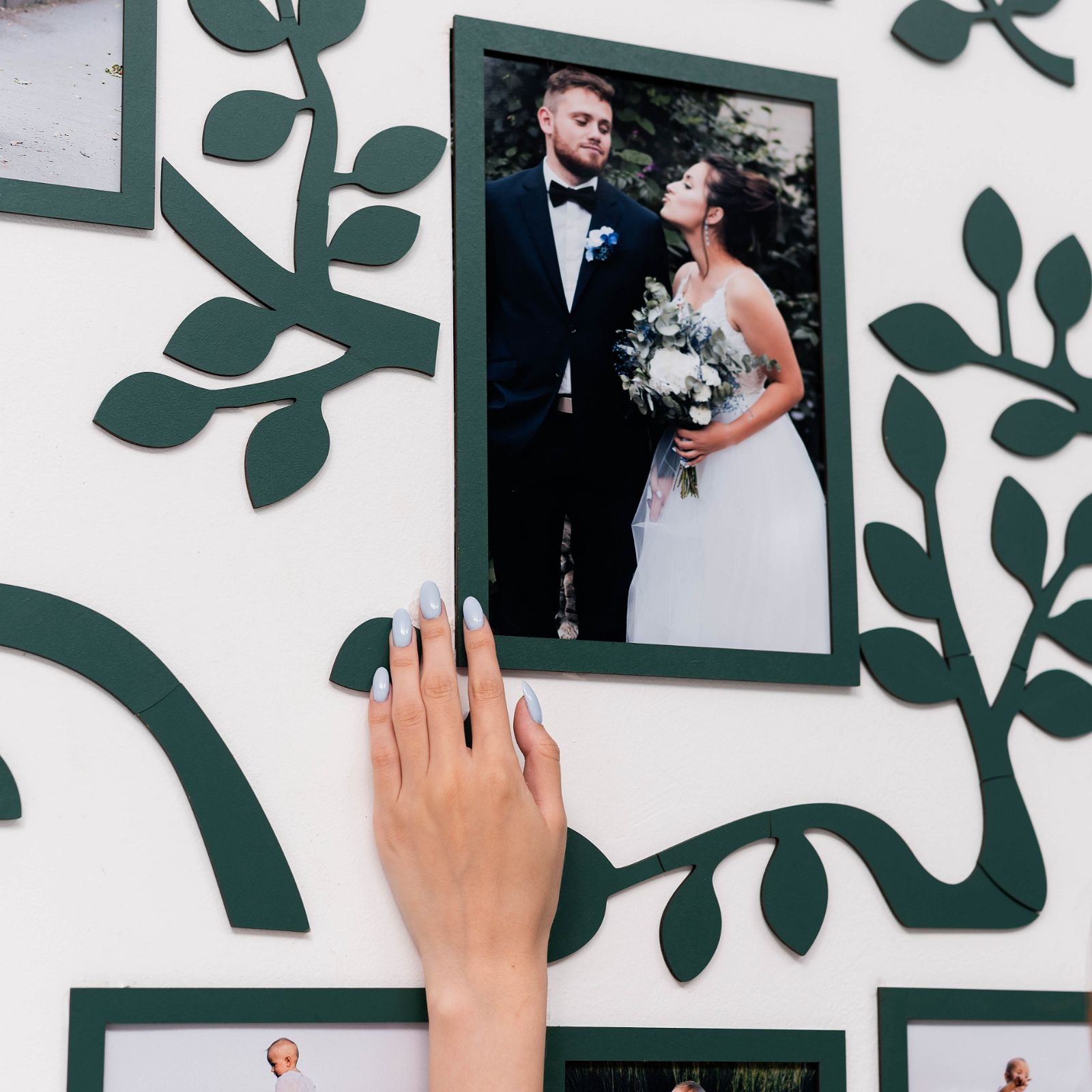 LED Lighted Wooden Family Tree Wall Art for Personalized Decor