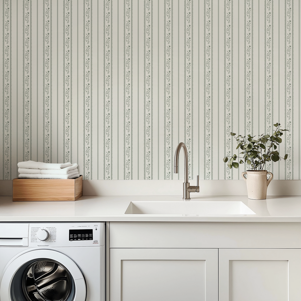 Shayne Floral Wallpaper in Grey and White - Traditional Style
