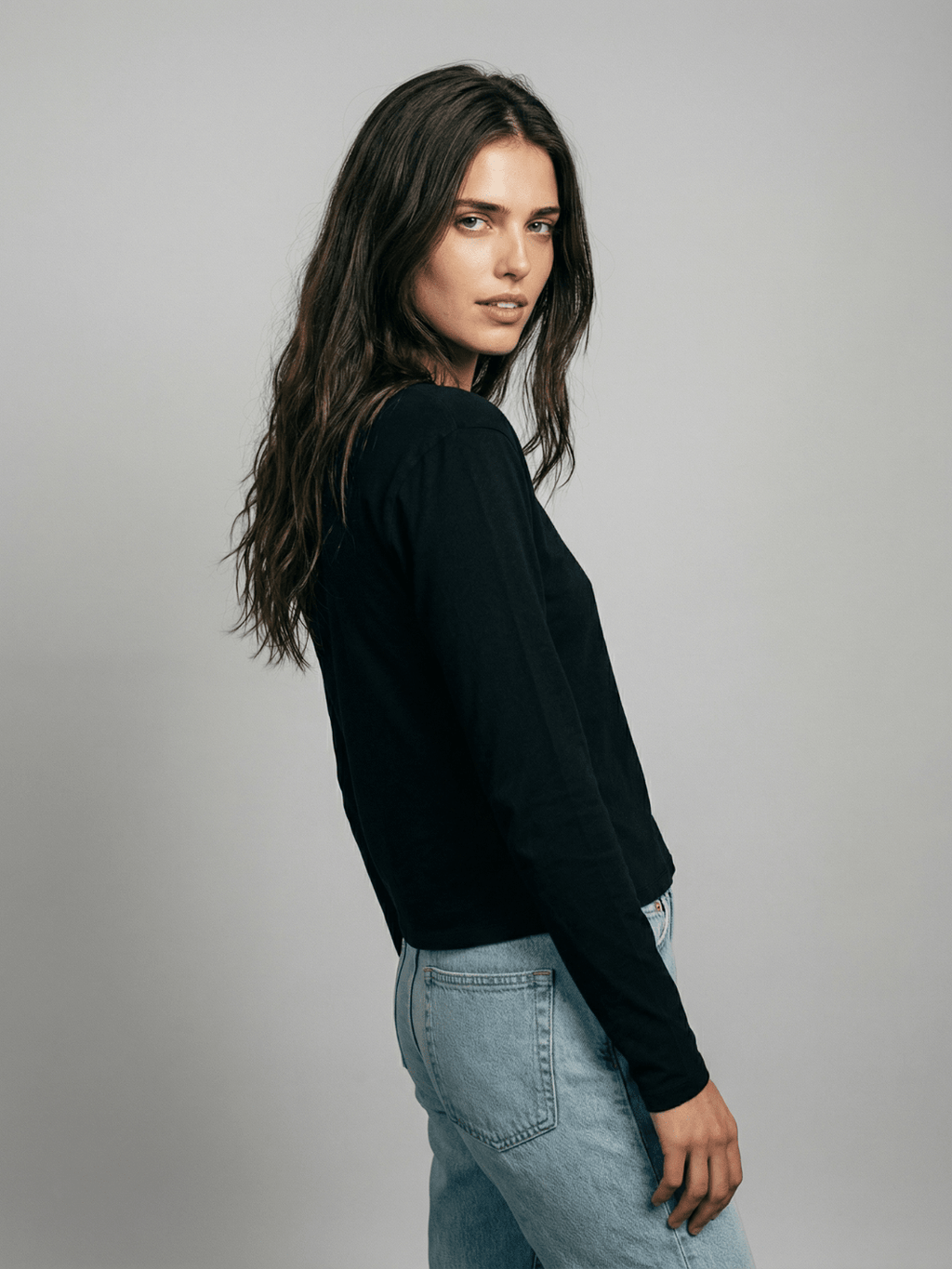 Women's Black Long Sleeve Boxy T-Shirt Relaxed Fit Crewneck - Image 4