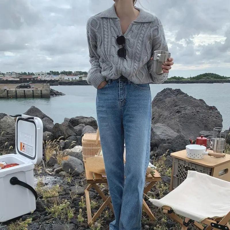 Retro Turn-Down Collar Sweater in Light Blue or Pale Mint Knit