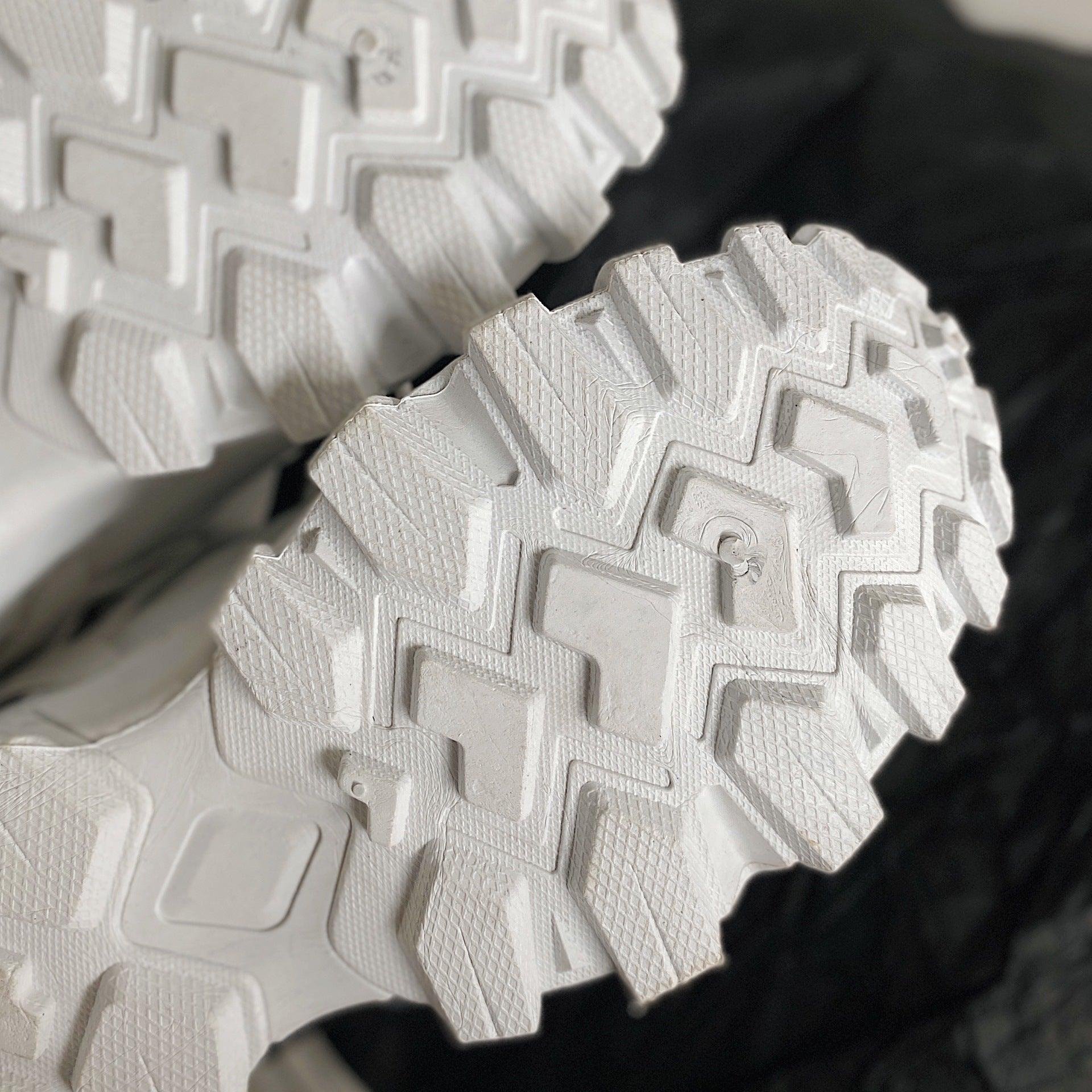 Luxury Men’s High Fashion White Sneakers with Shock Absorption