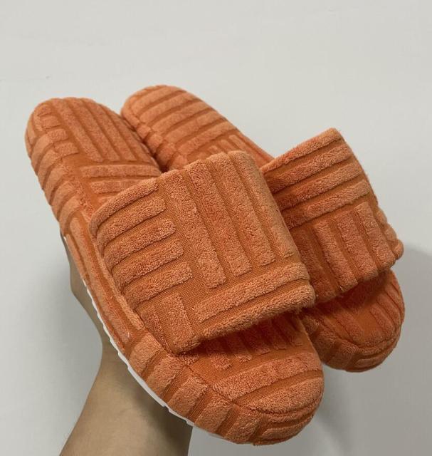 Luxury Thick Sole Green Fur Slippers Memory Foam Outdoor Slides