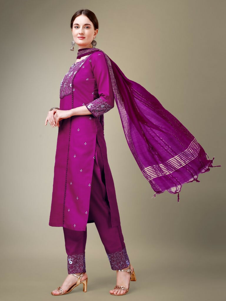 Women's Purple Cotton Blend Straight Kurta Set with Lace Work