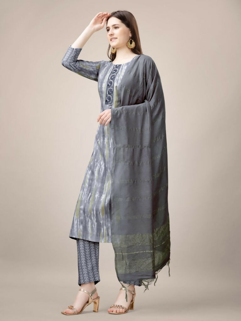 Women's Grey Rayon Printed Kurta Set with Embroidery and Lace
