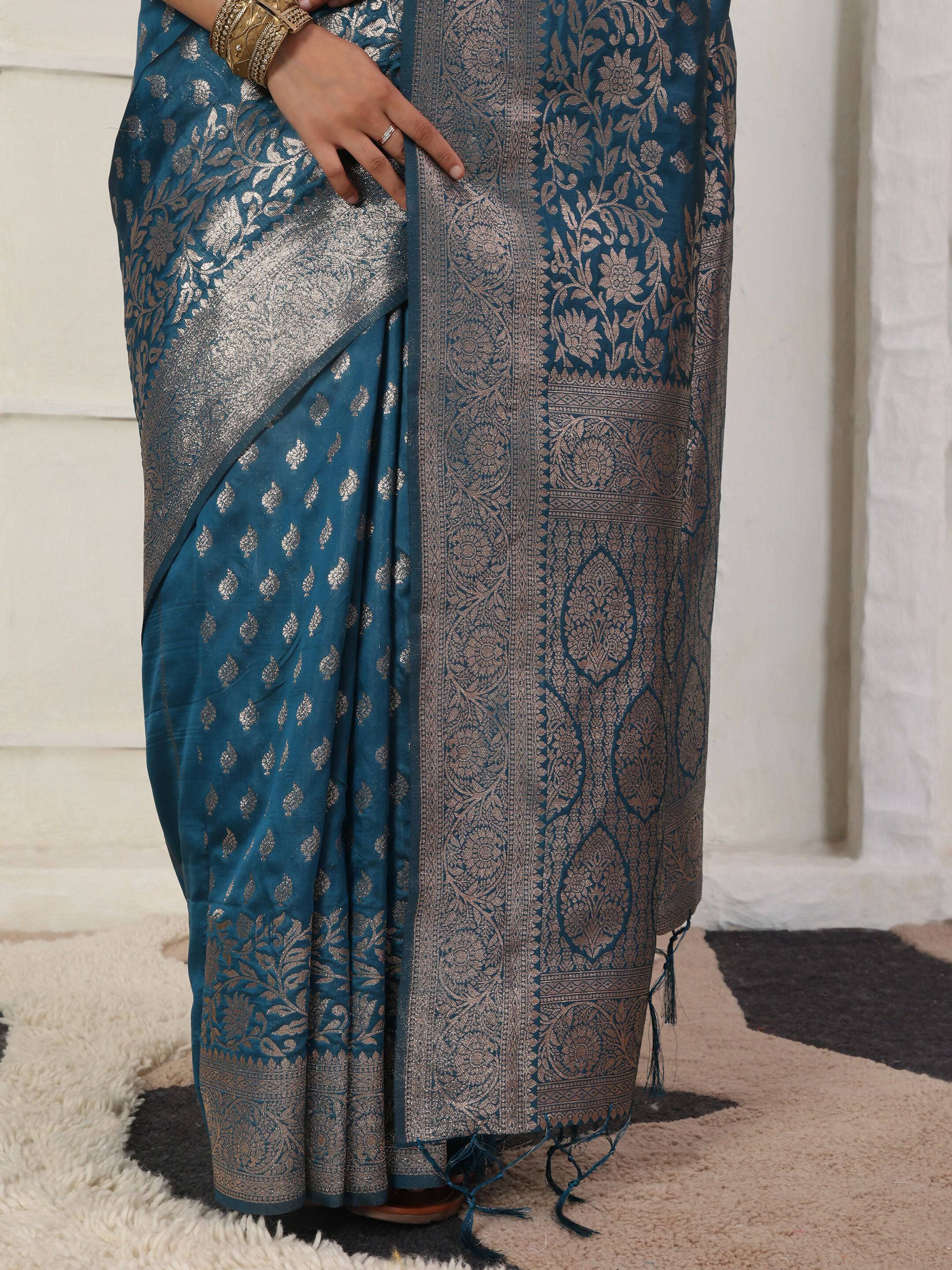 Light Pink Lichi Silk Saree with Matching Blouse Piece